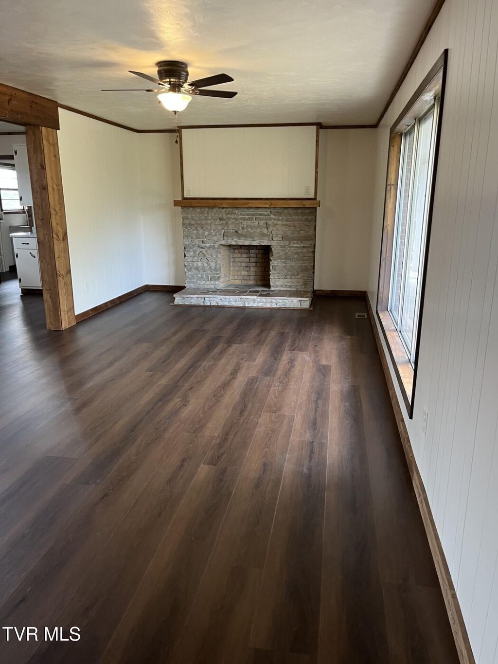 Photo of 320 Hill Crest Street, Greeneville, TN 37743 (MLS # 9987861)