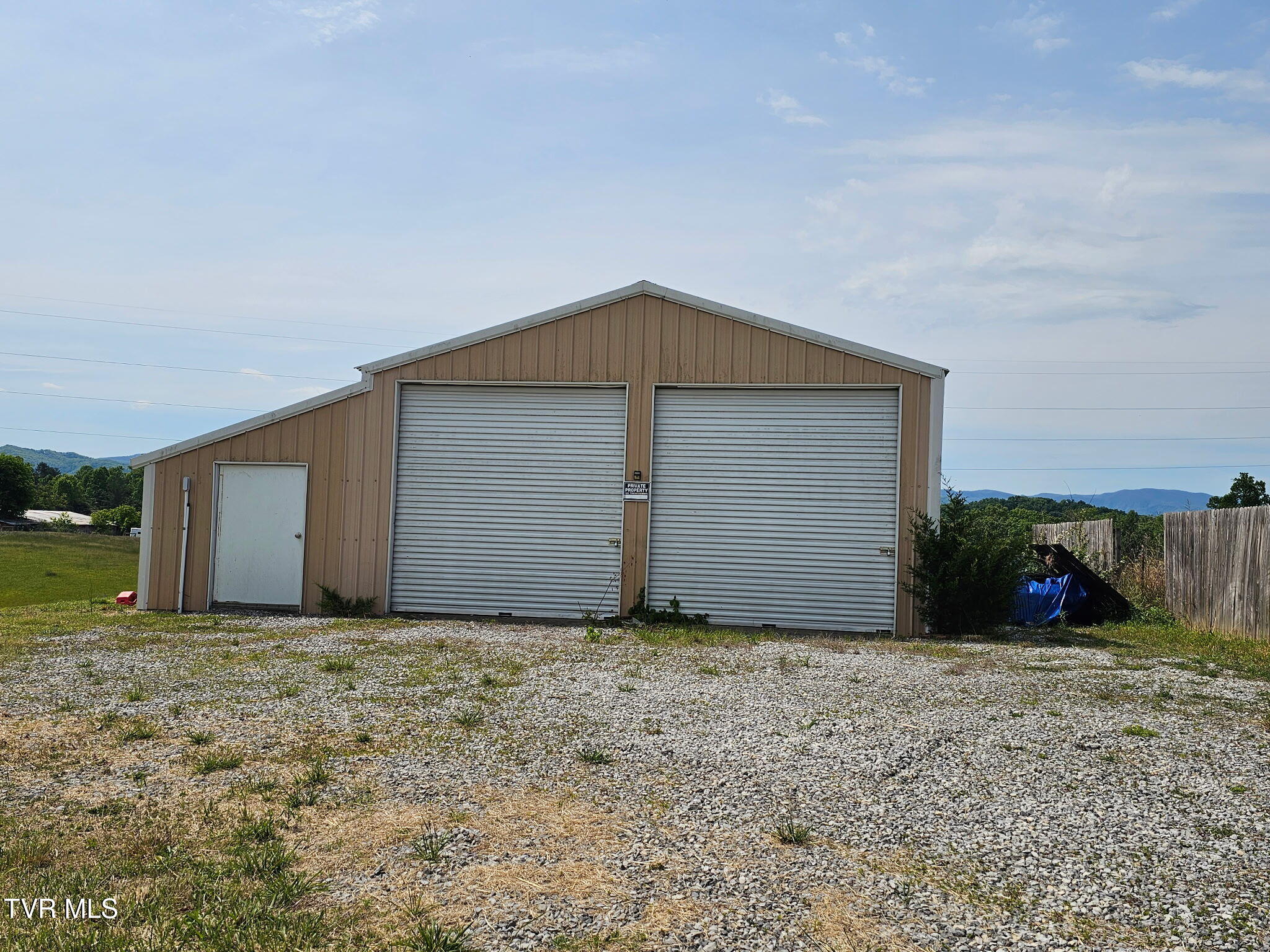 223 Tweed Road