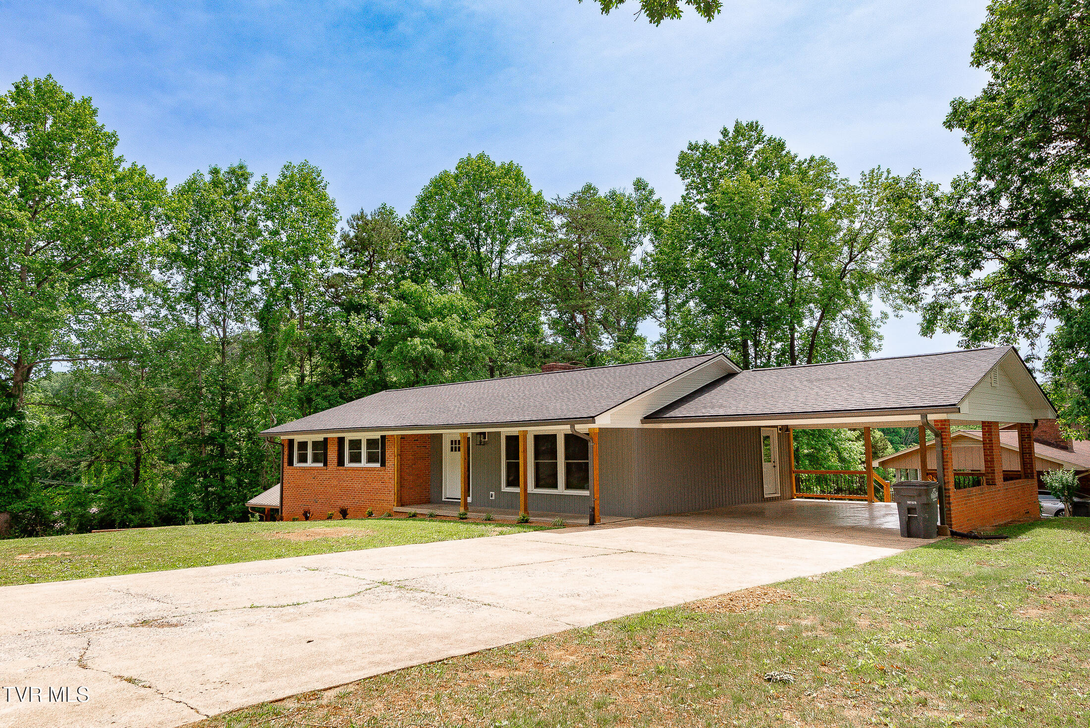 1236 Nassau Drive, Kingsport, Tennessee image 4