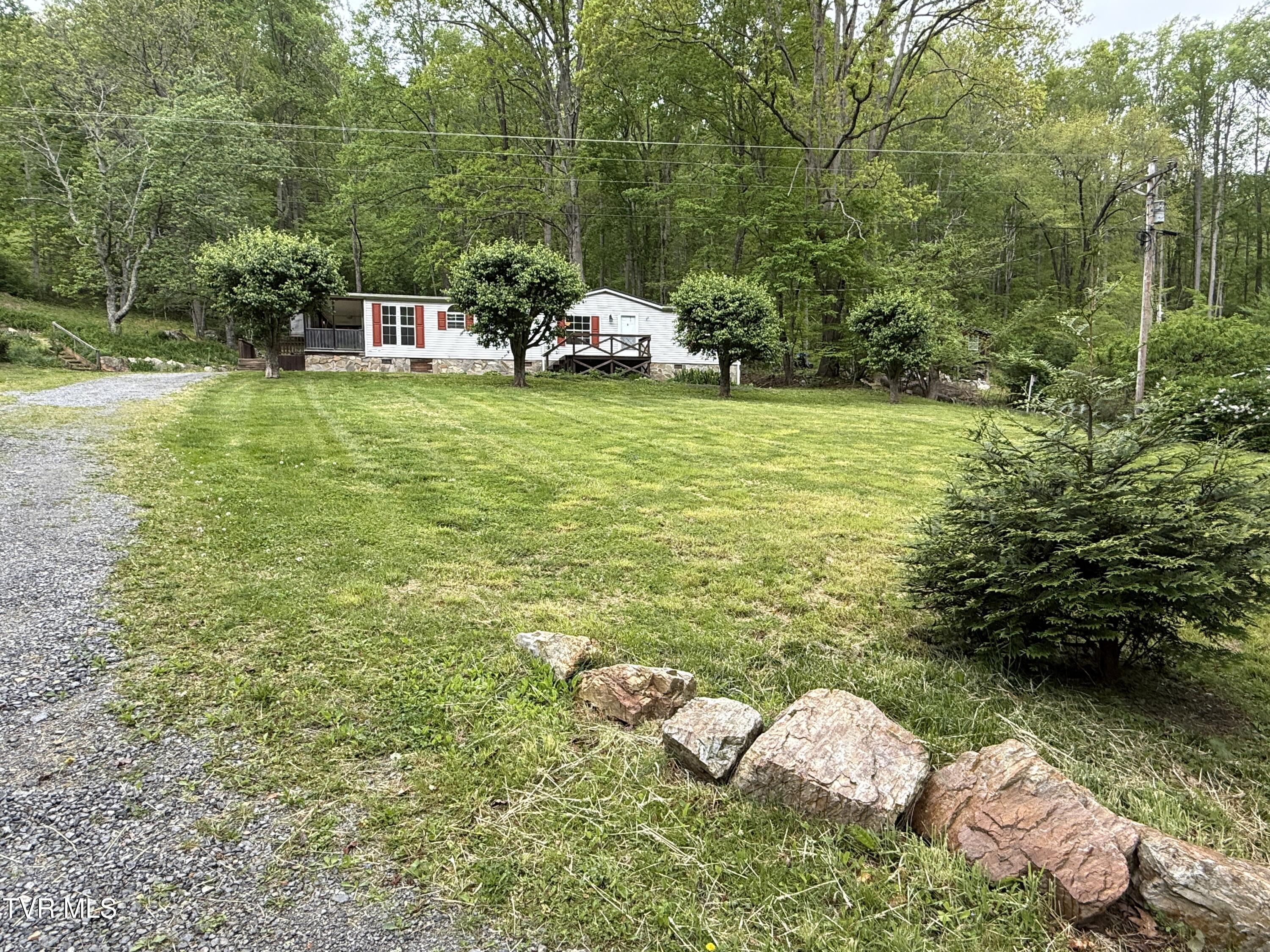 136 Gentry Mountain Road, Erwin, Tennessee image 2