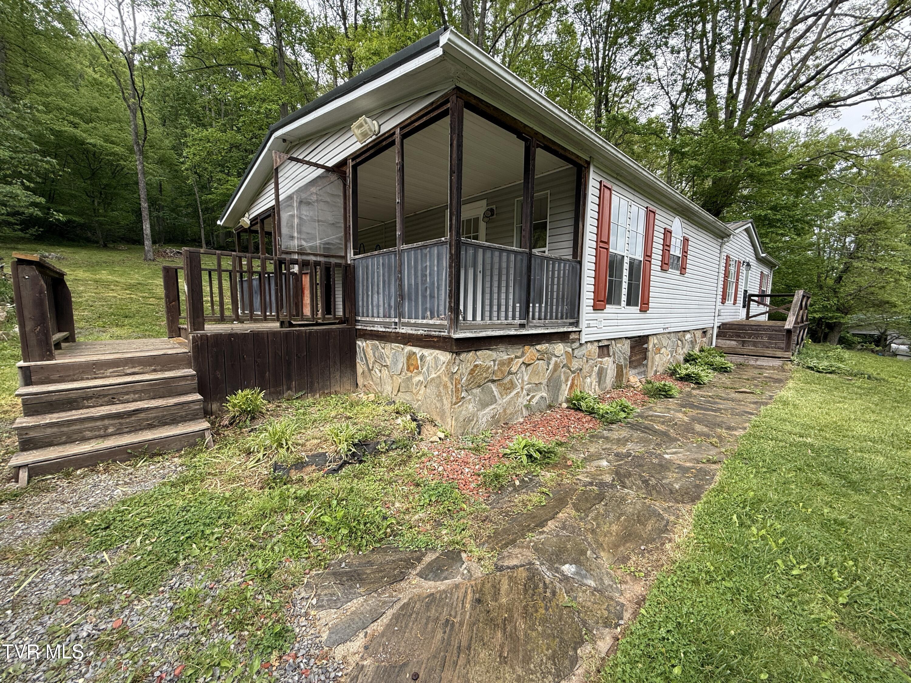 136 Gentry Mountain Road, Erwin, Tennessee image 4