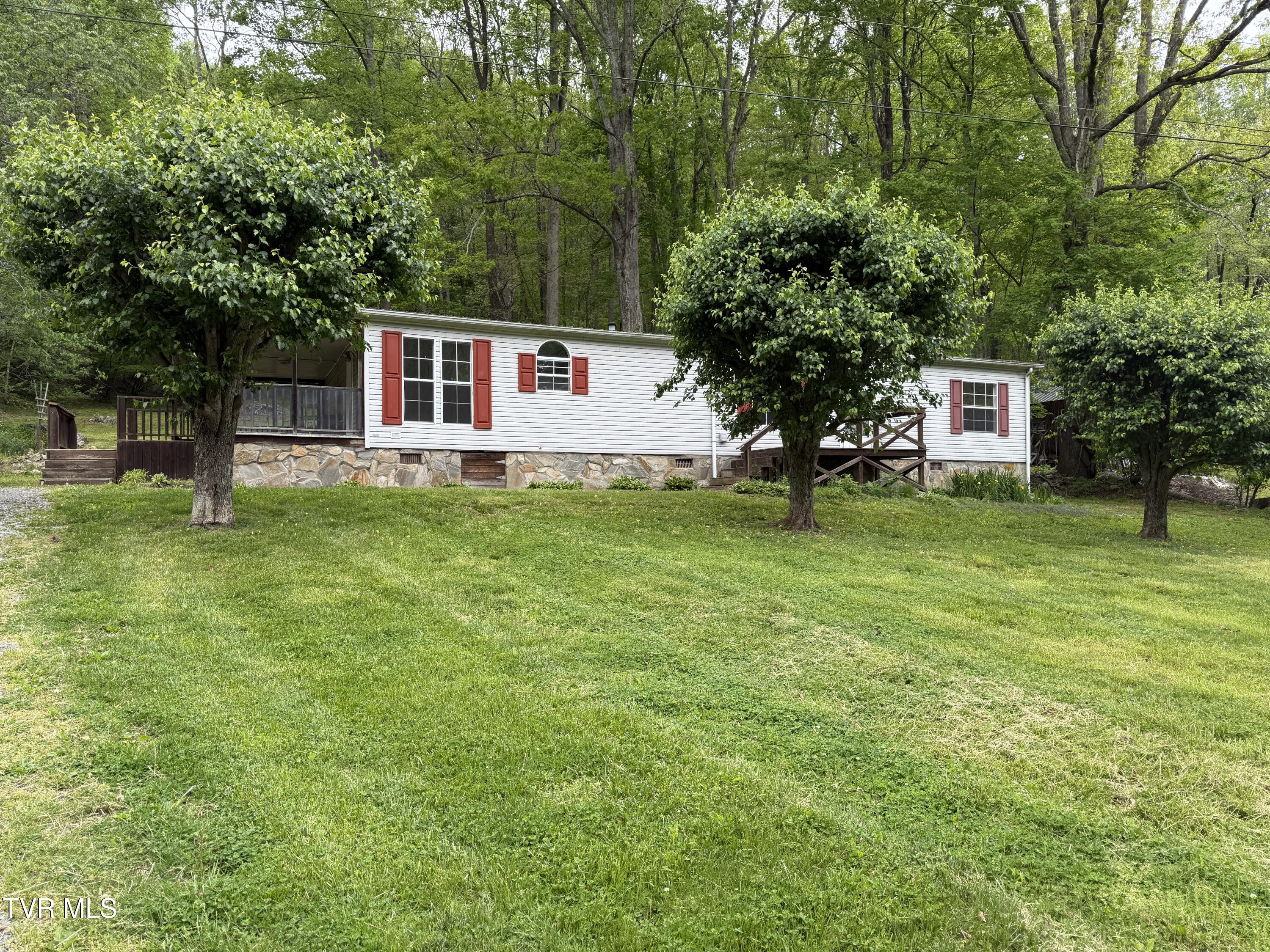 136 Gentry Mountain Road, Erwin, Tennessee image 1