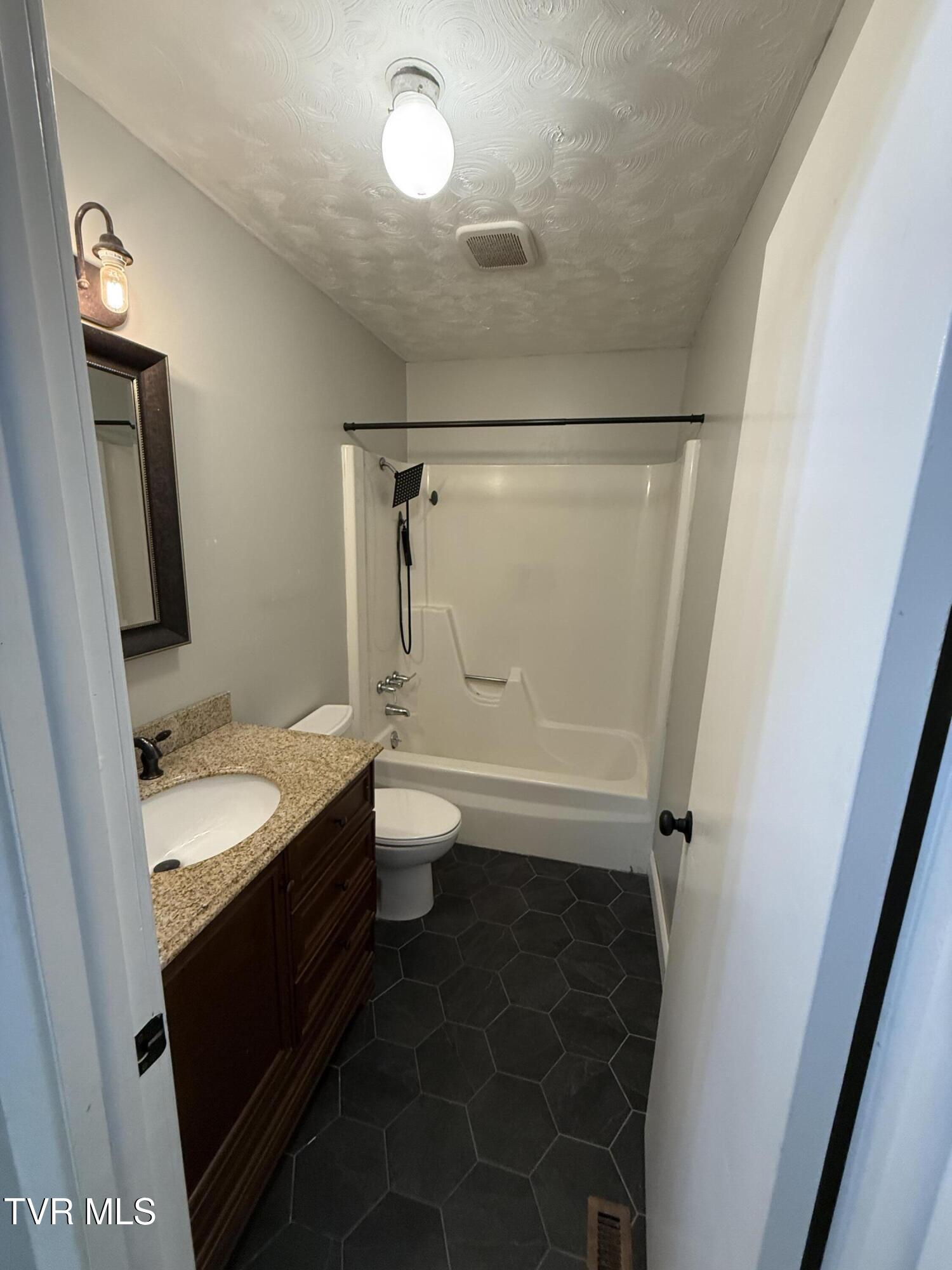 391 Mckeehan Ridge Road, Elizabethton, Tennessee image 21