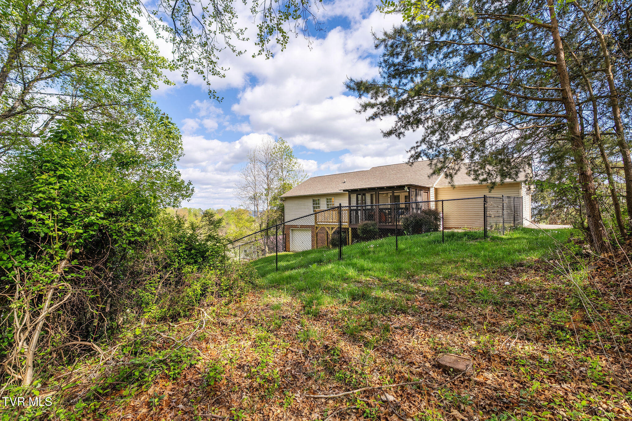 1606 Sky View Drive, Kingsport, Tennessee image 22