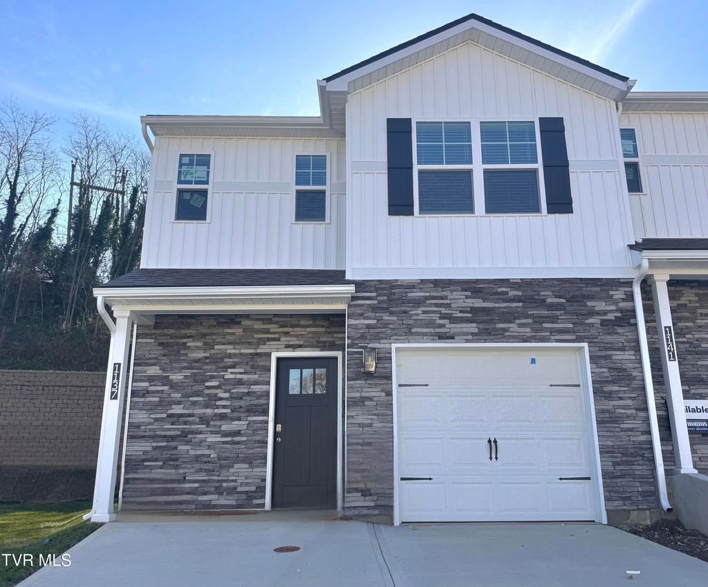 Photo of 1137 Wenna Way, Kingsport, TN 37664 (MLS # 9984689)