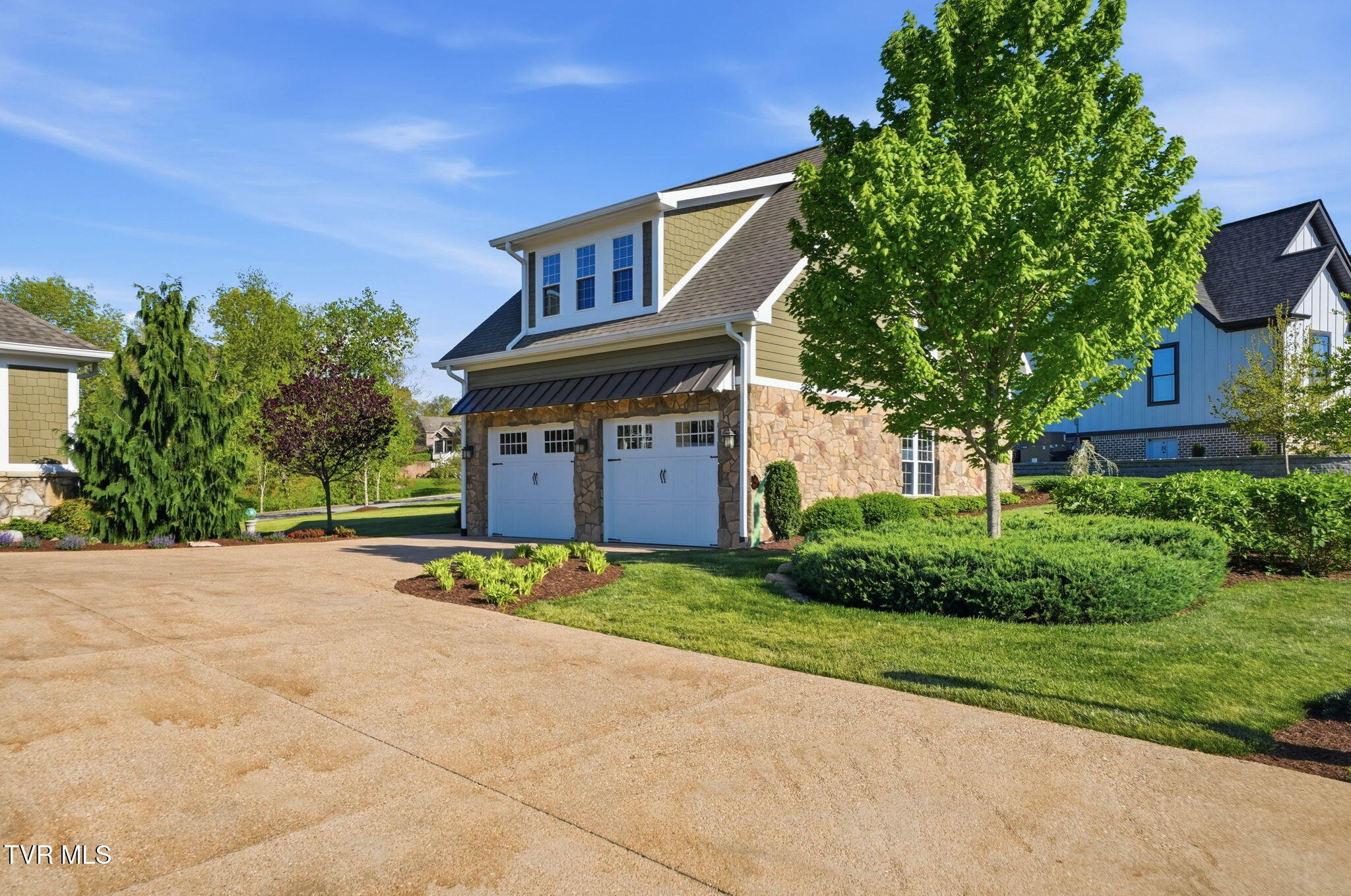 113 Creek Side Court