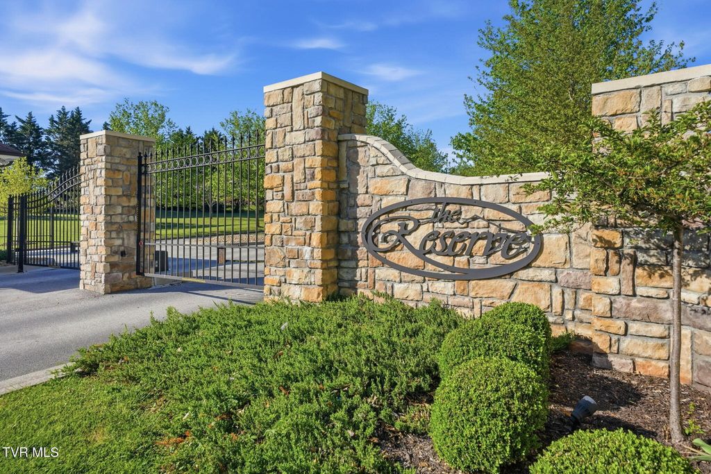 Photo of 113 Creek Side Court, Bristol, TN 37620 (MLS # 9994434)