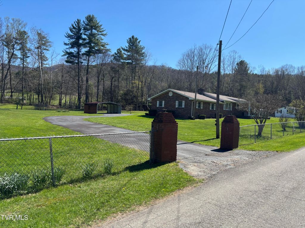 Photo of 1867 Gentry Creek Road, Laurel Bloomery, TN 37680 (MLS # 9993486)