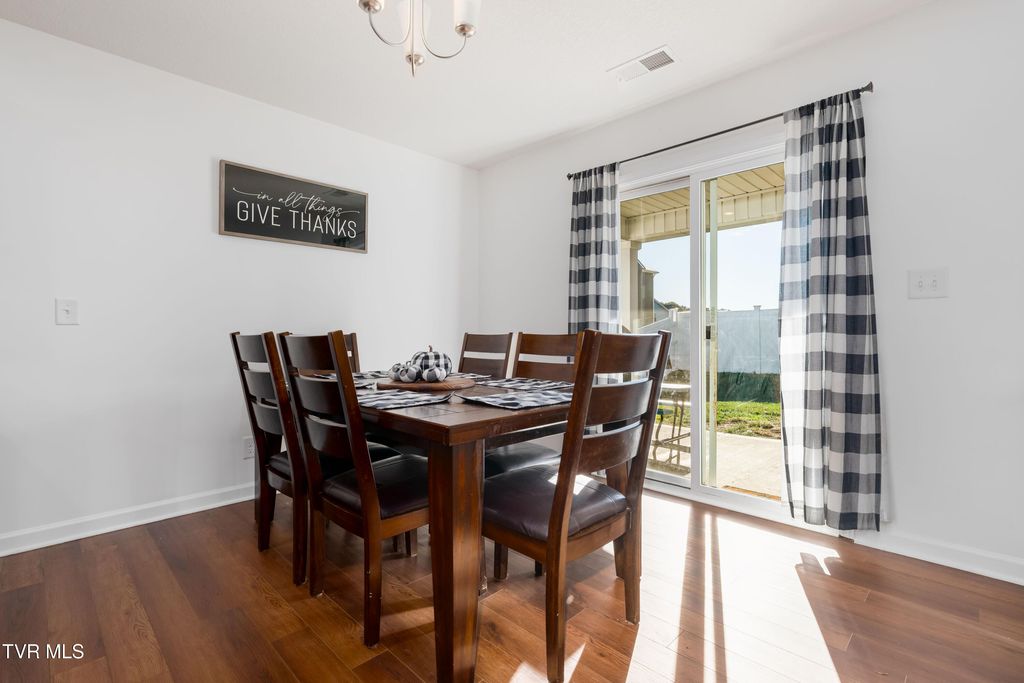 Photo of 3149 Phillips Way, Kingsport, TN 37664 (MLS # 9987275)