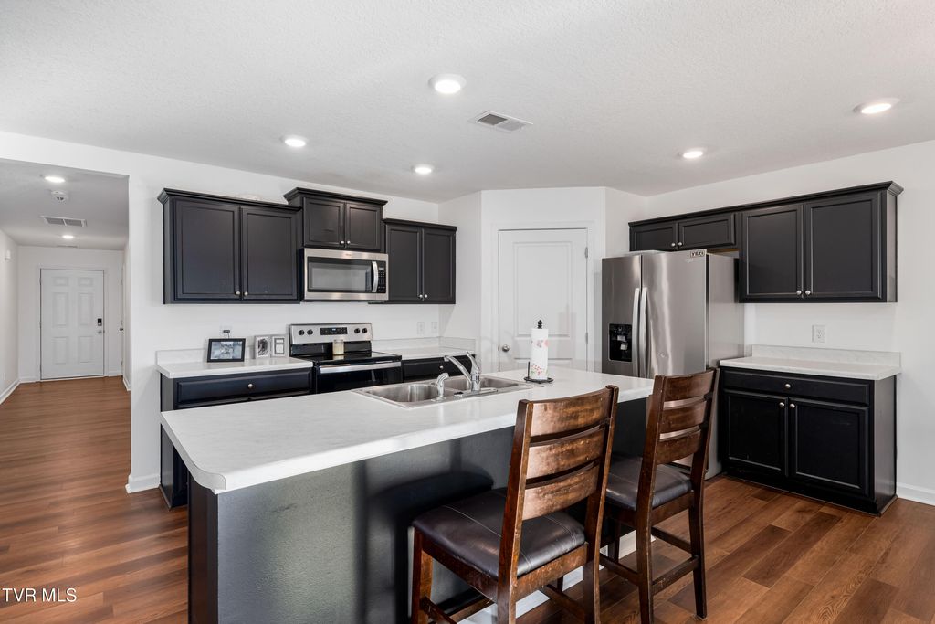 Photo of 3149 Phillips Way, Kingsport, TN 37664 (MLS # 9987275)