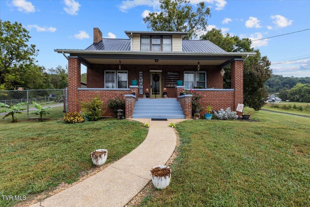 Photo of 5028 Memorial Boulevard, Kingsport, TN 37664 (MLS # 10000871)