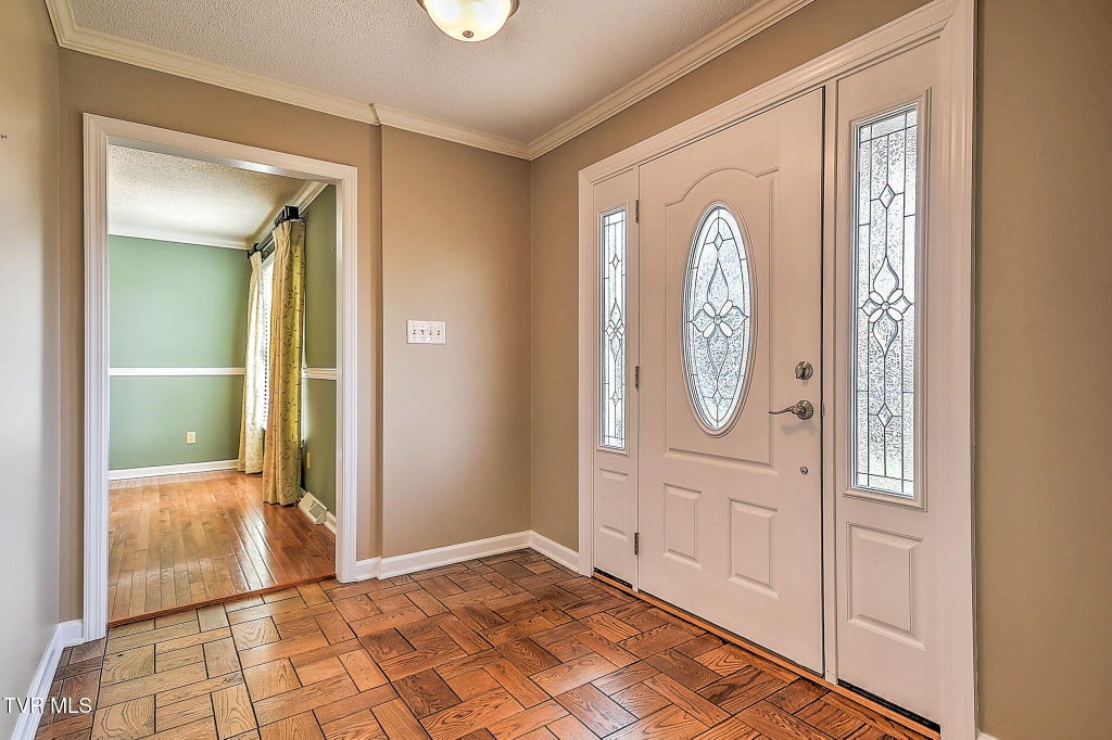 Photo of 118 Countryshire Court, Kingsport, TN 37663 (MLS # 10002262)