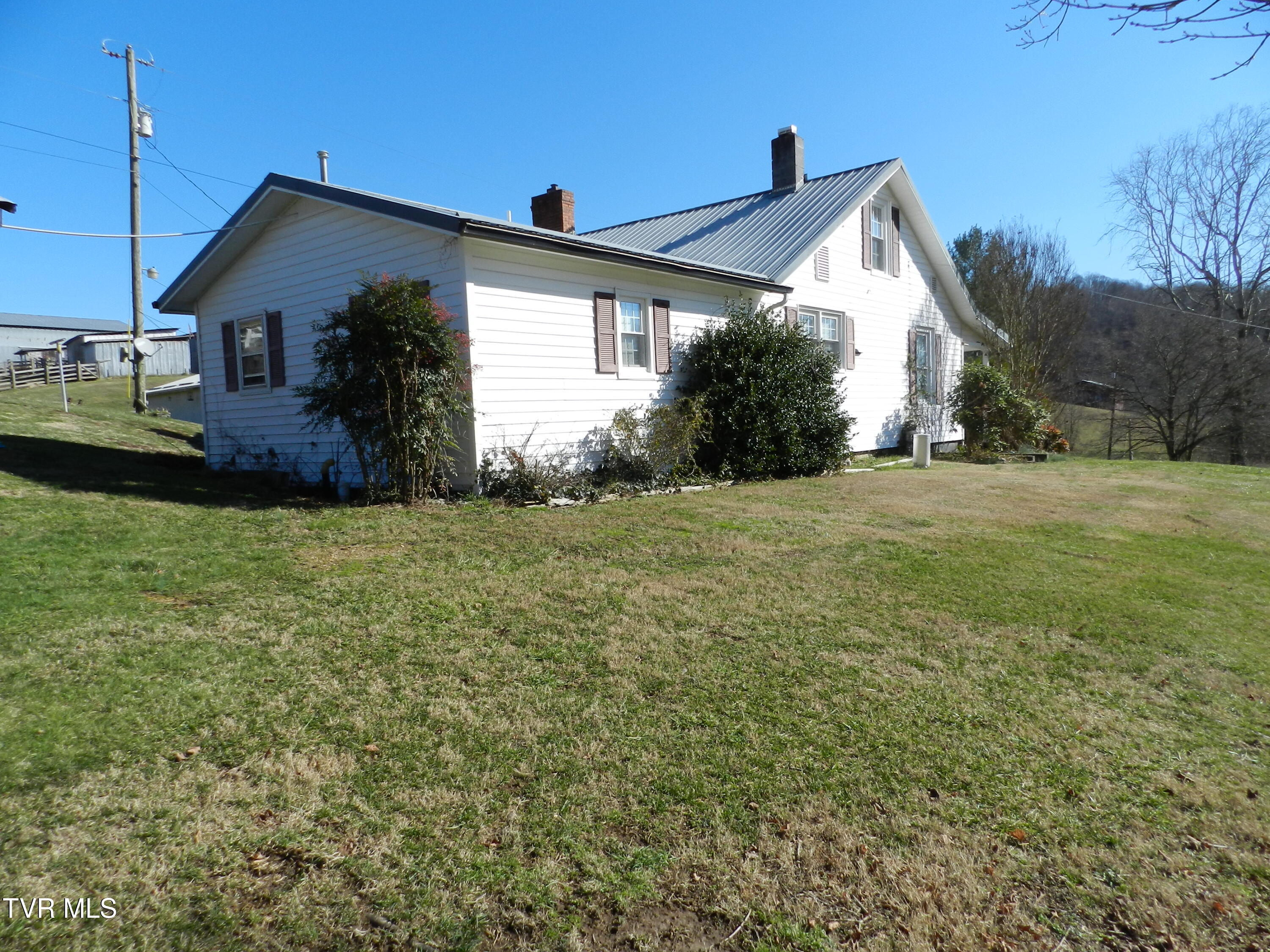 420 Watterson Gap Road, Surgoinsville, Tennessee image 3