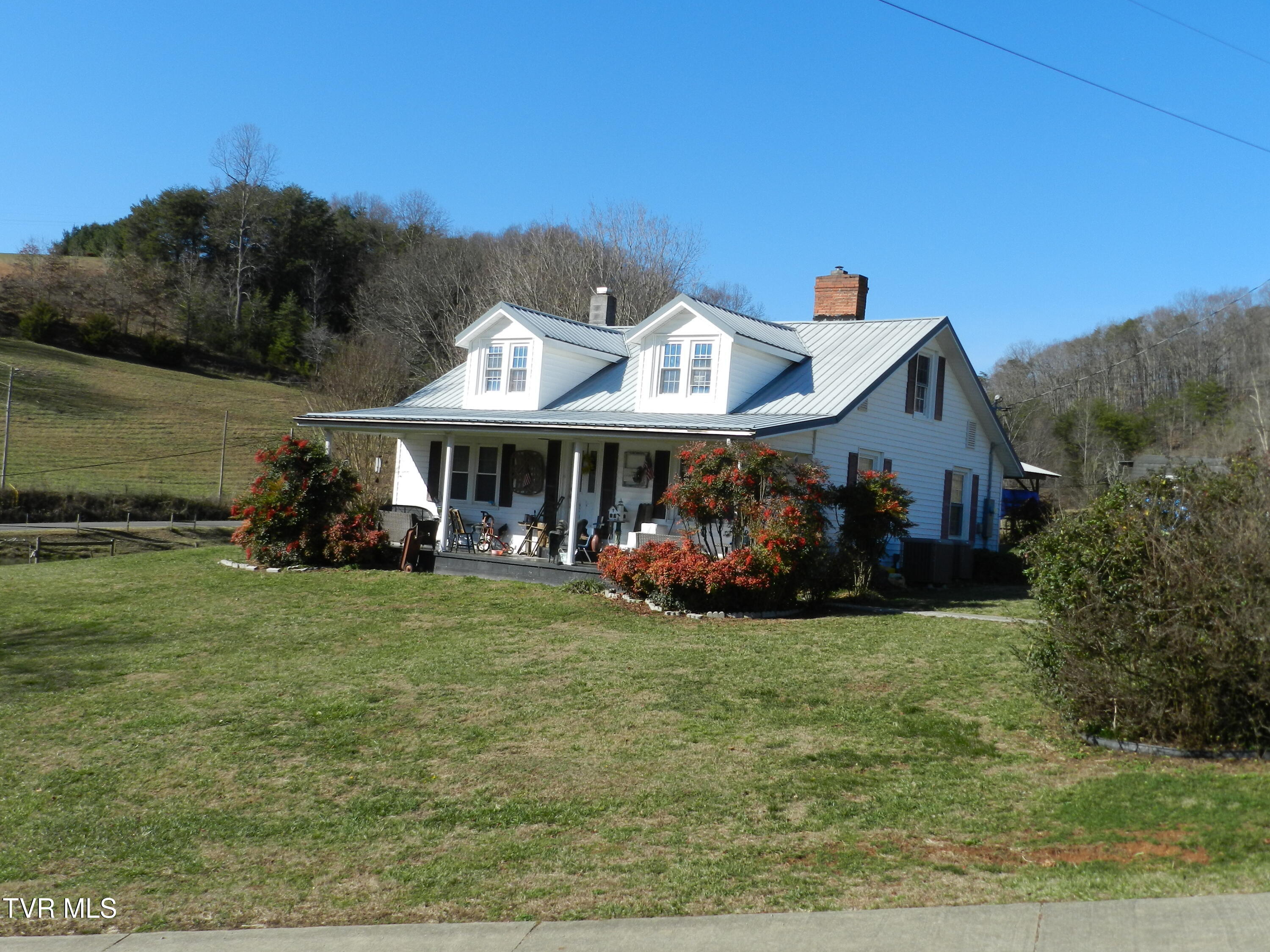 420 Watterson Gap Road, Surgoinsville, Tennessee image 2