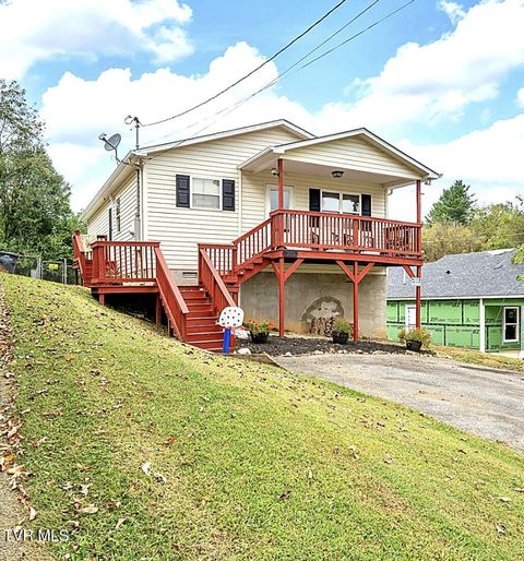 Photo of 375 Sky, Kingsport, TN 37660 (MLS # 9992656)
