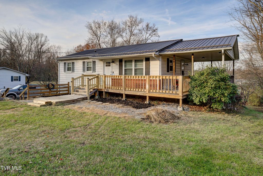Photo of 195 Lynn Lane, Johnson City, TN 37604 (MLS # 9988587)