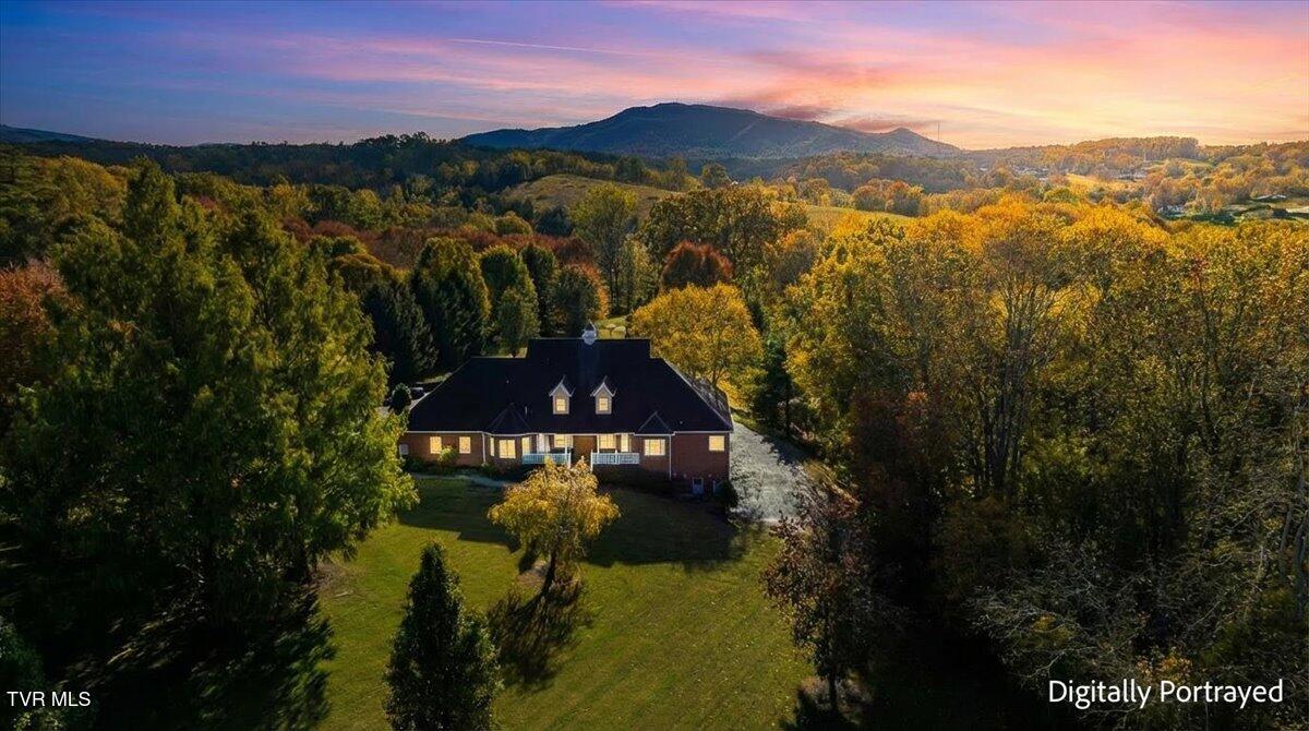 176 Country Acres Drive