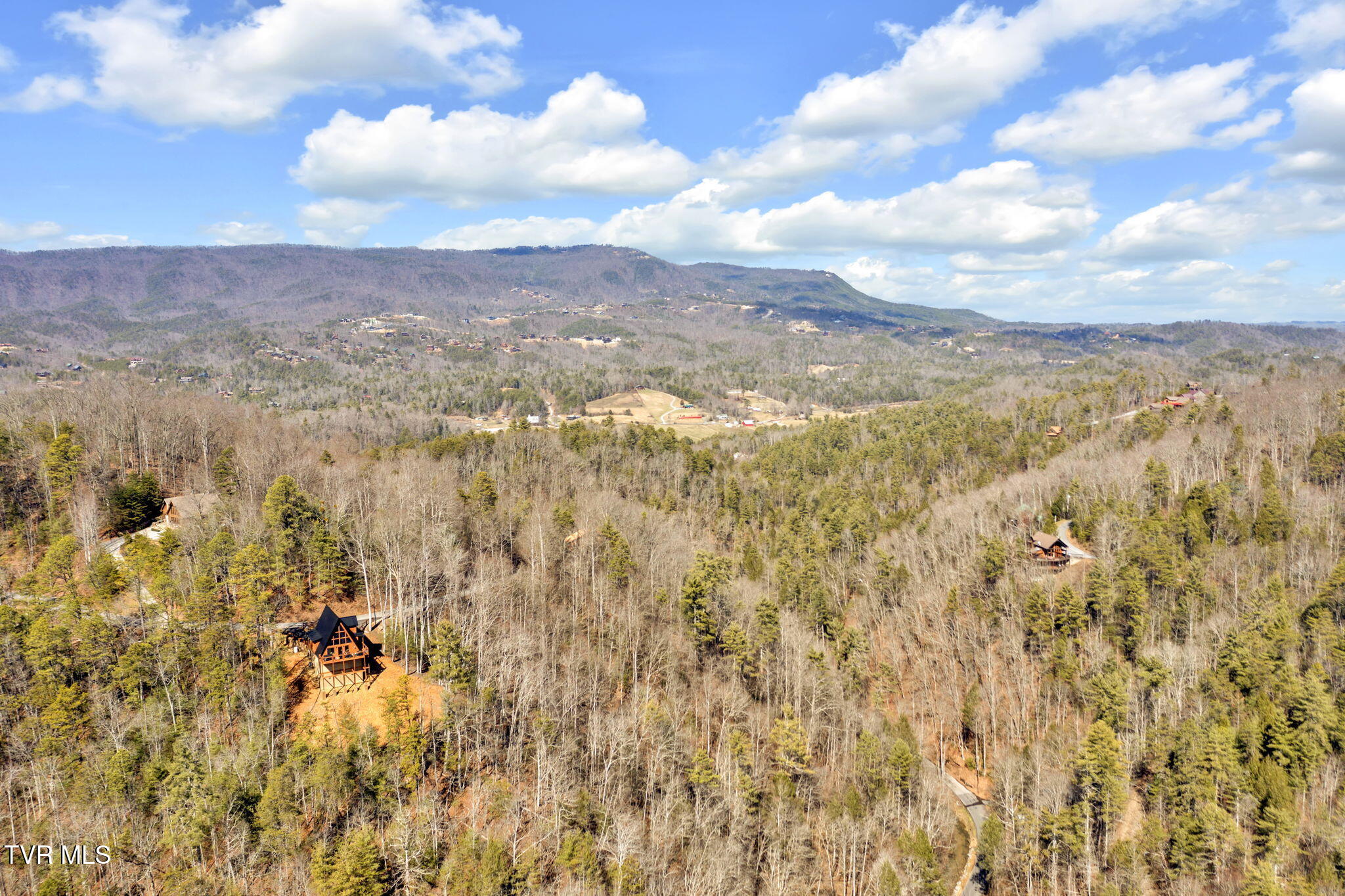 N Clear Fork Road, Sevierville, Tennessee image 2