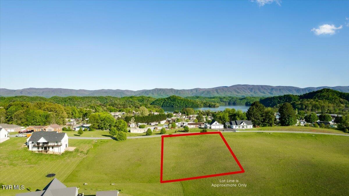 221 Lakeview Estates Drive, Bristol, Tennessee image 1