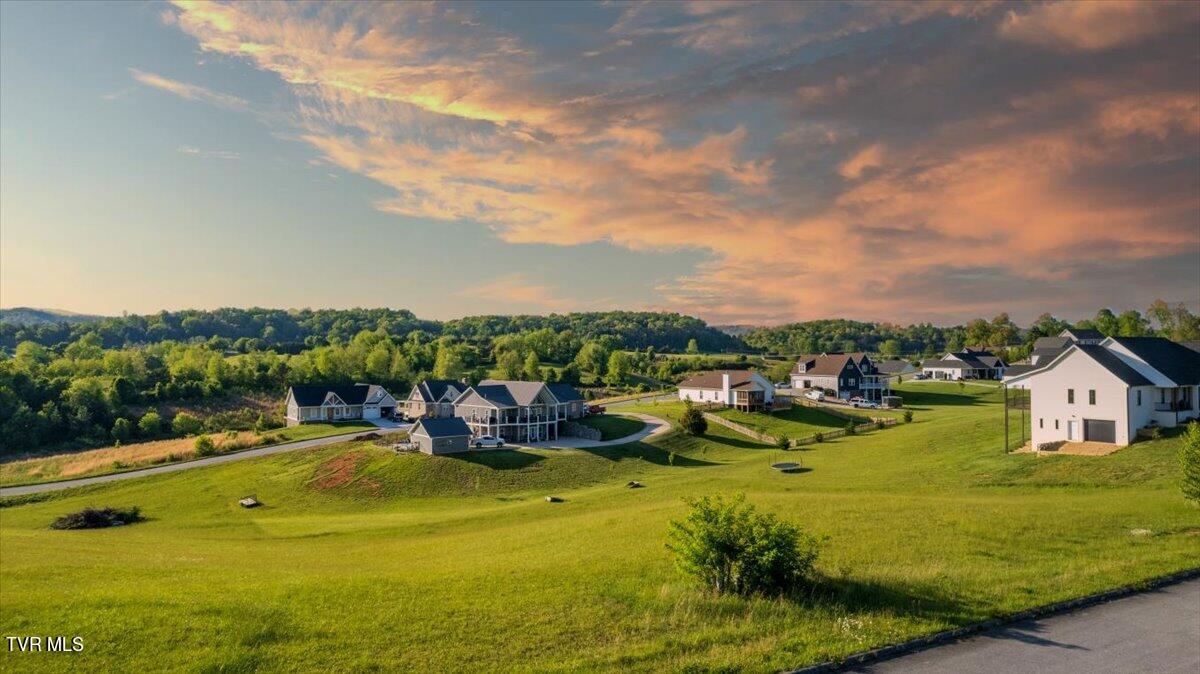 221 Lakeview Estates Drive, Bristol, Tennessee image 2