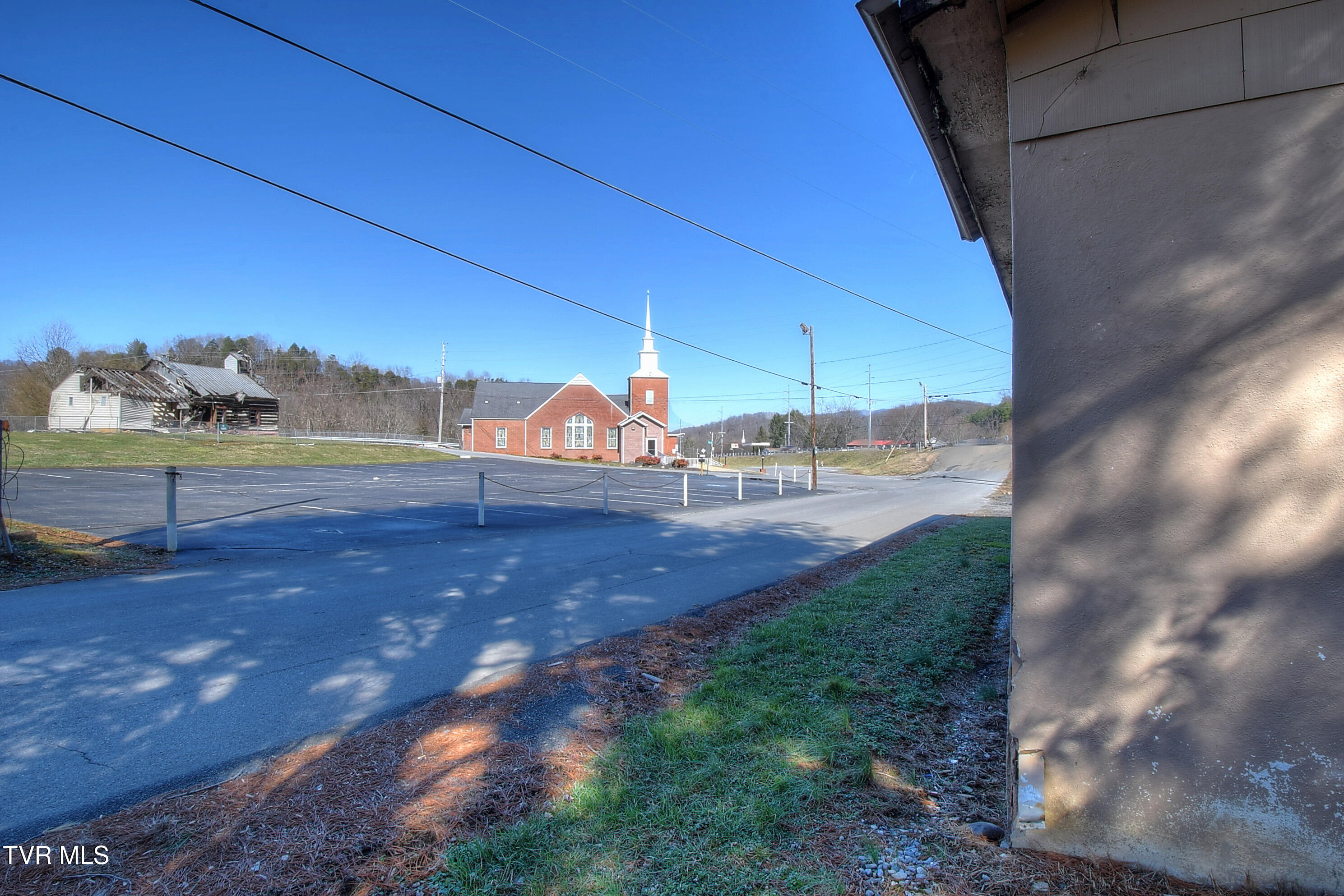 101 Mill Pond Road, Elizabethton, Tennessee image 14