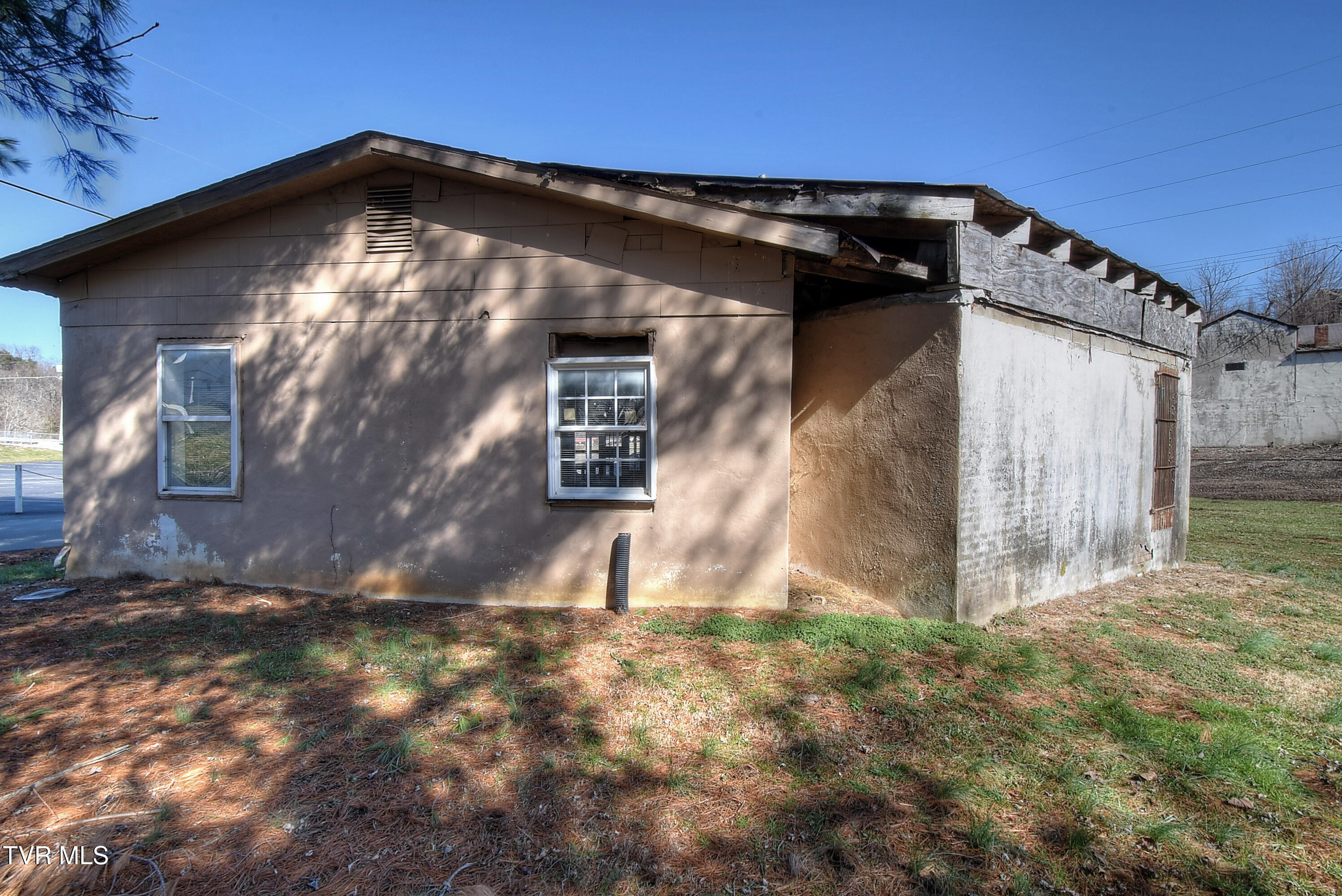101 Mill Pond Road, Elizabethton, Tennessee image 12