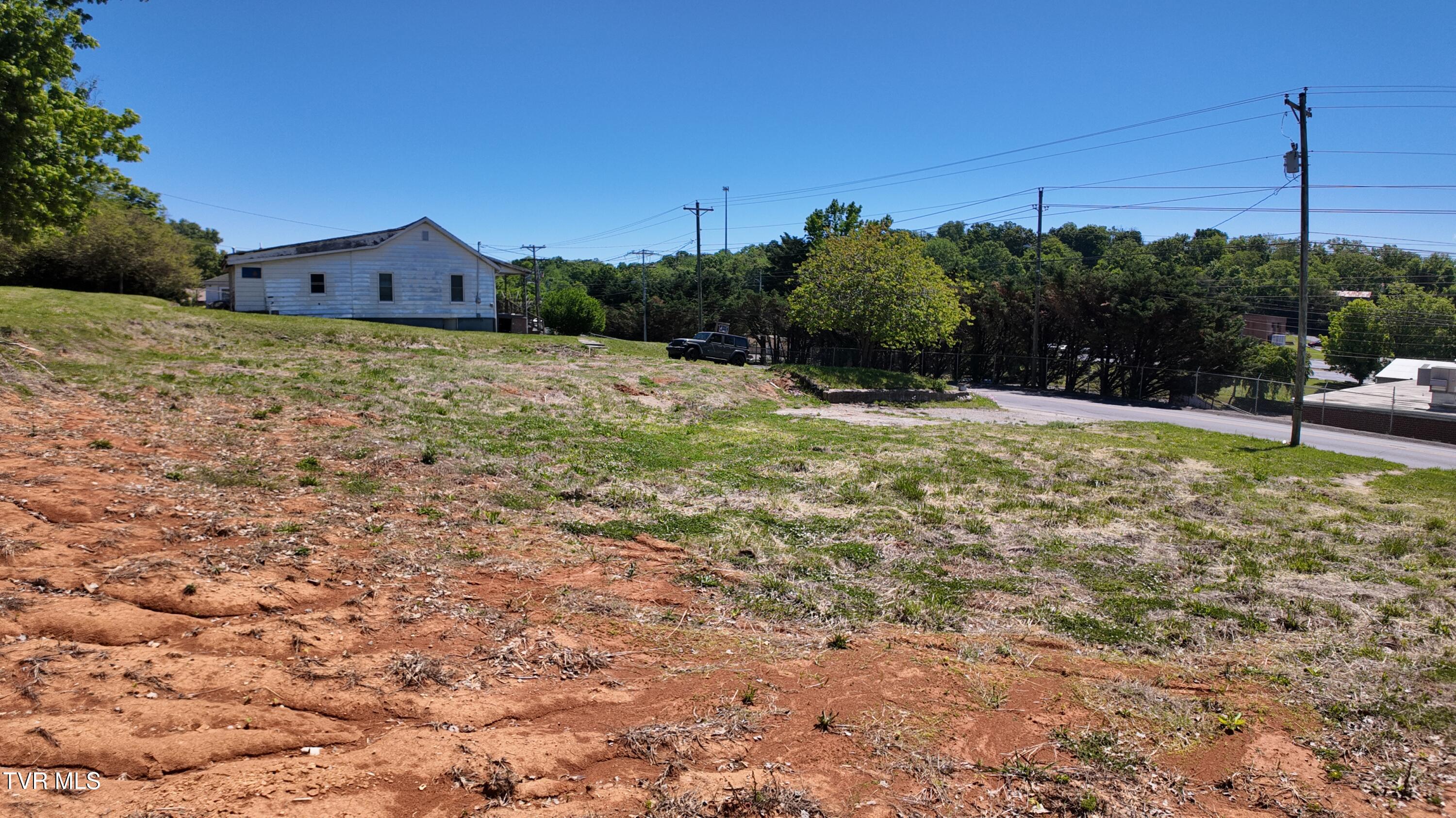 Tr 1 East Bernard Avenue