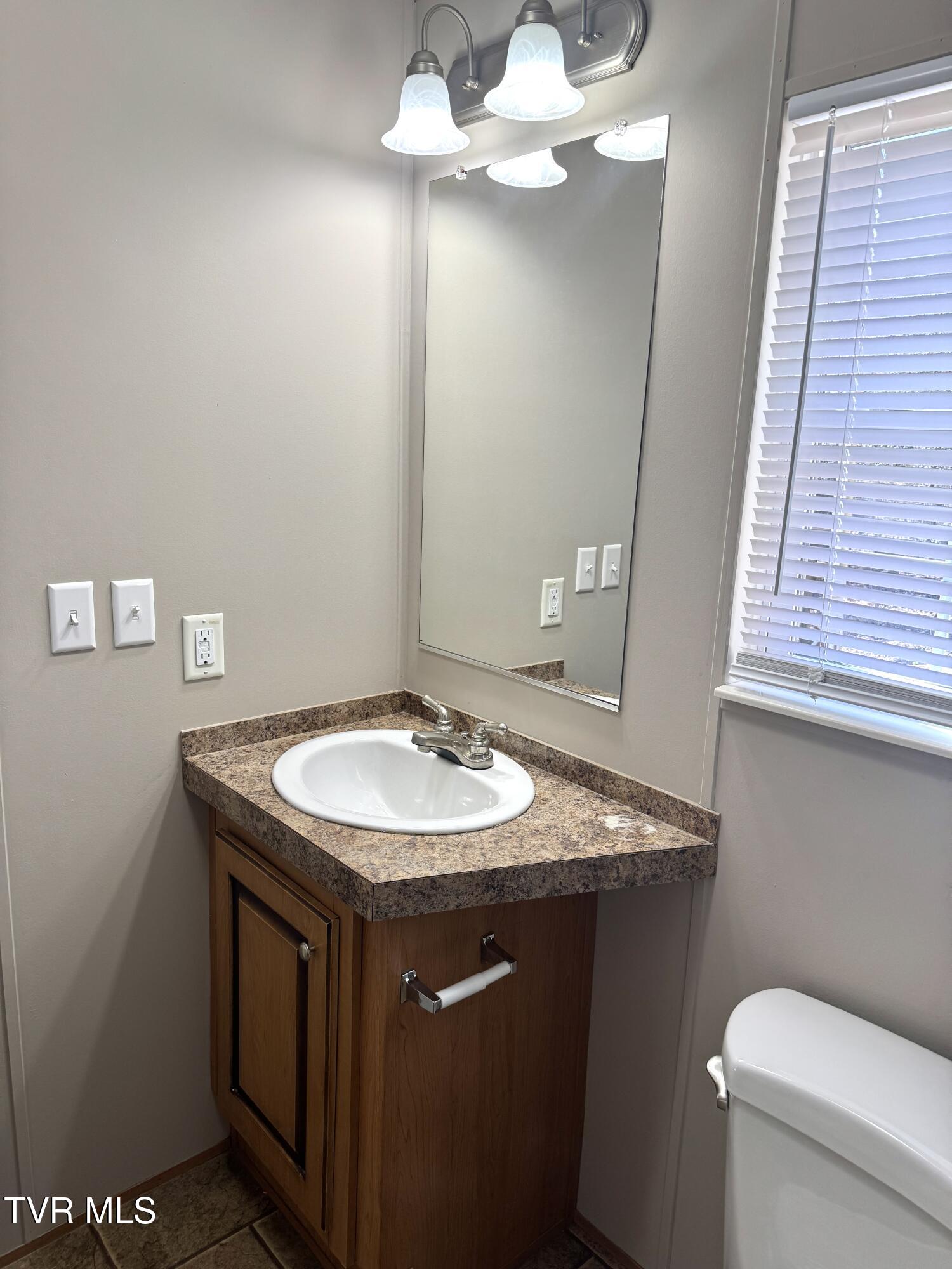 3410 Dry Creek Road, Blackwater, Virginia image 18