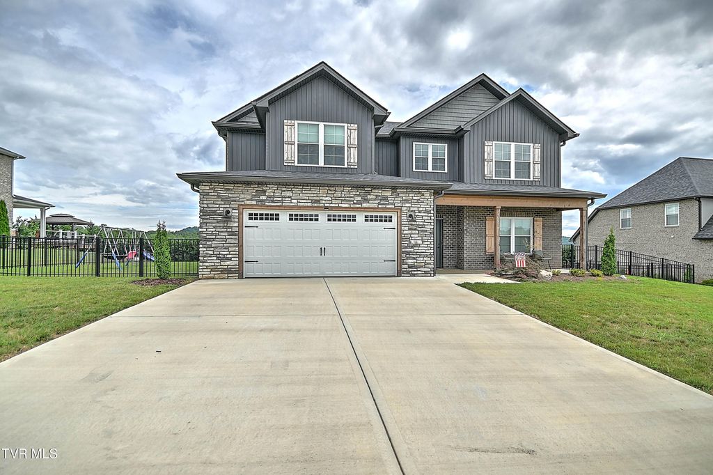 Photo of 4091 Maize Place, Piney Flats, TN 37686 (MLS # 9984084)