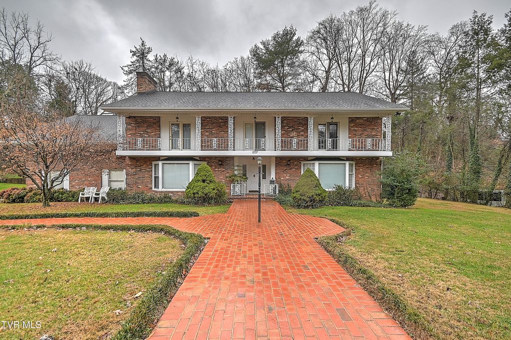 Photo of 1237 Radcliffe Avenue, Kingsport, TN 37664 (MLS # 9989080)