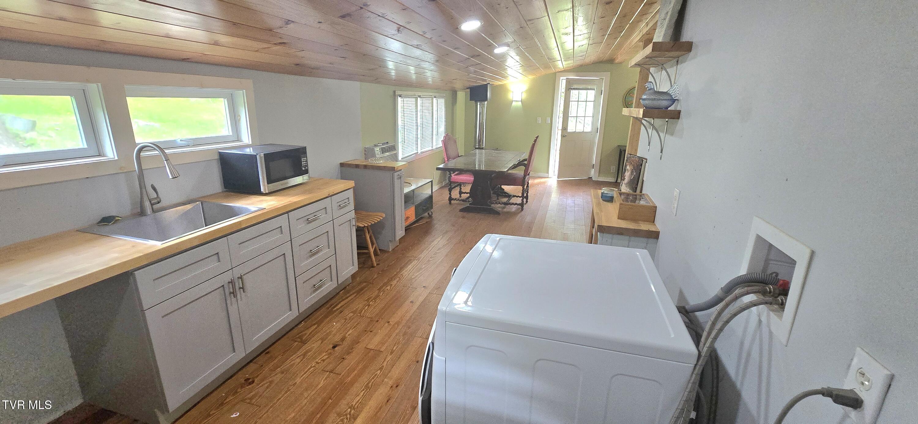 519 Willow Springs Road, Elizabethton, Tennessee image 15