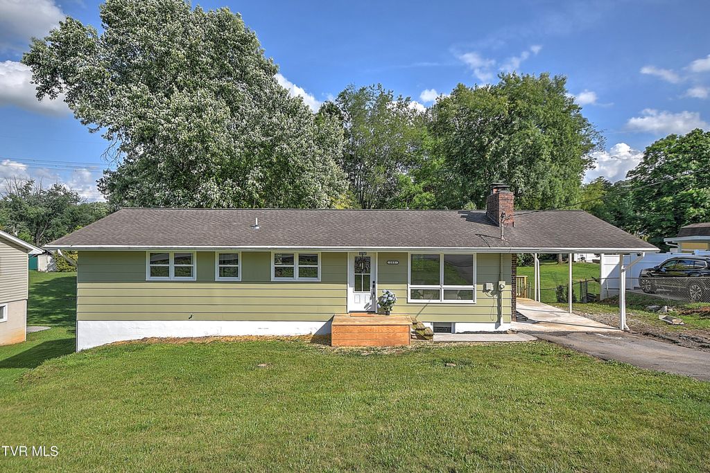 Photo of 205 Archdale Drive, Kingsport, TN 37663 (MLS # 9996003)
