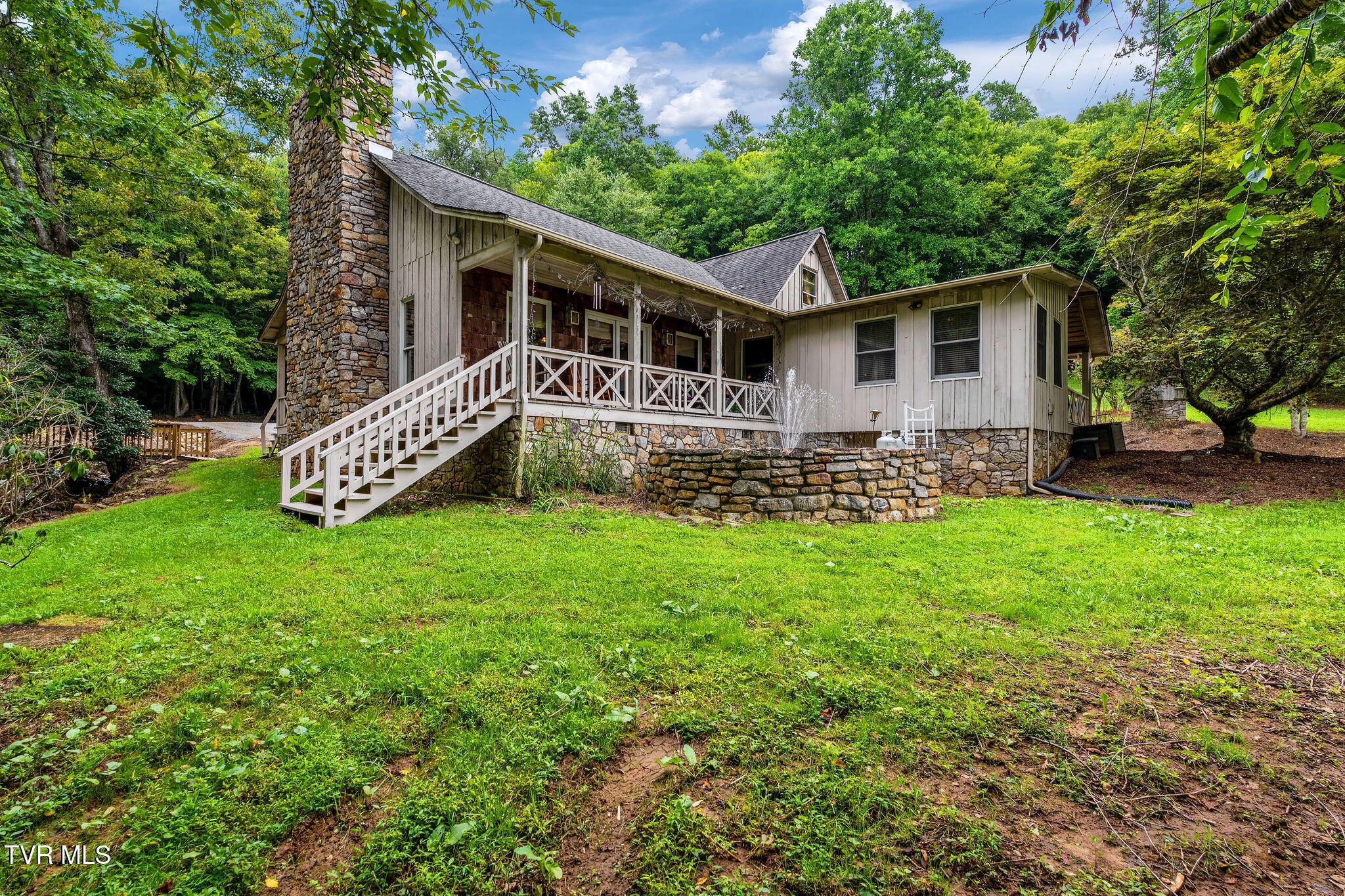 284 Bulldog Hollow