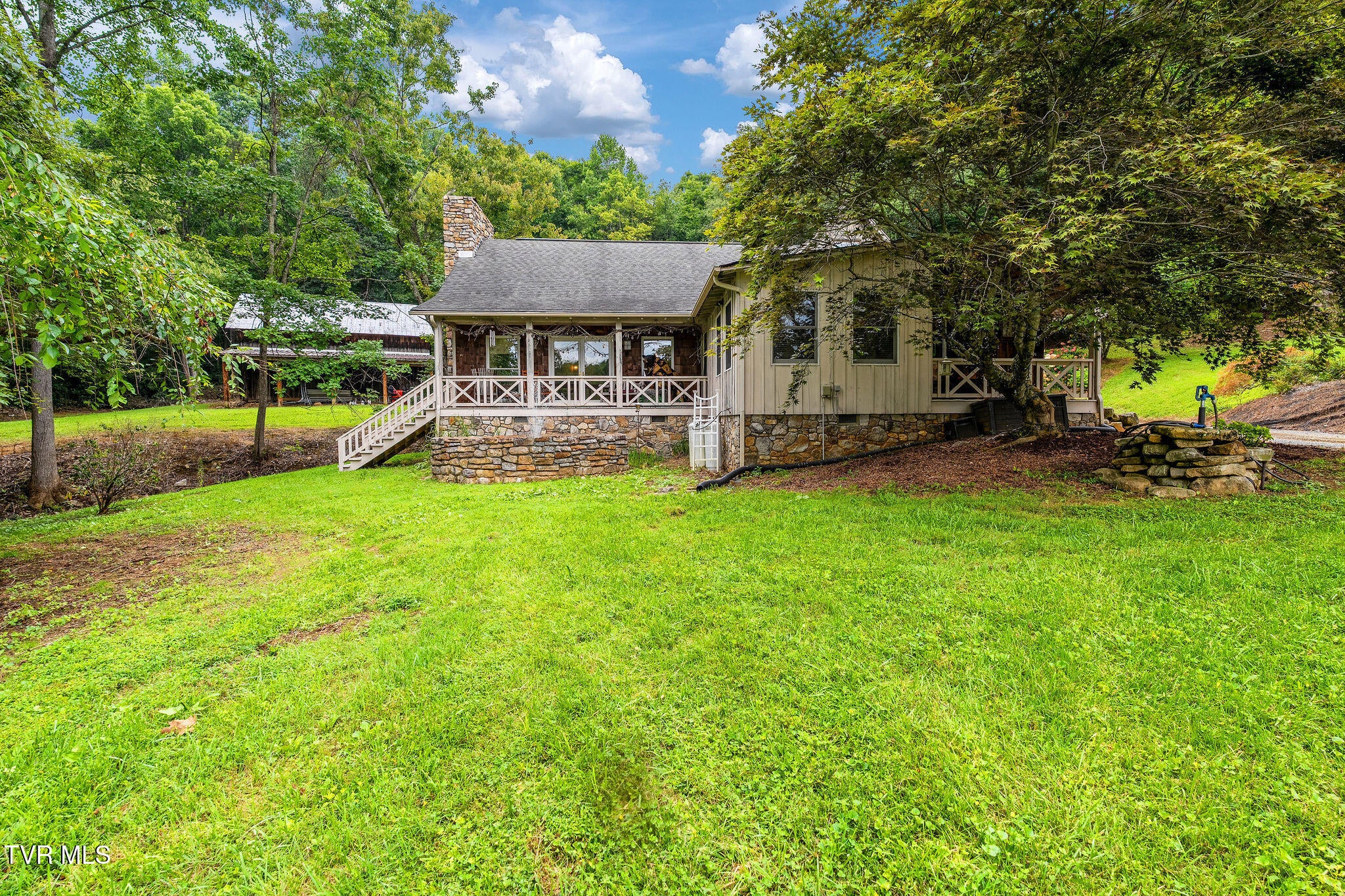 284 Bulldog Hollow