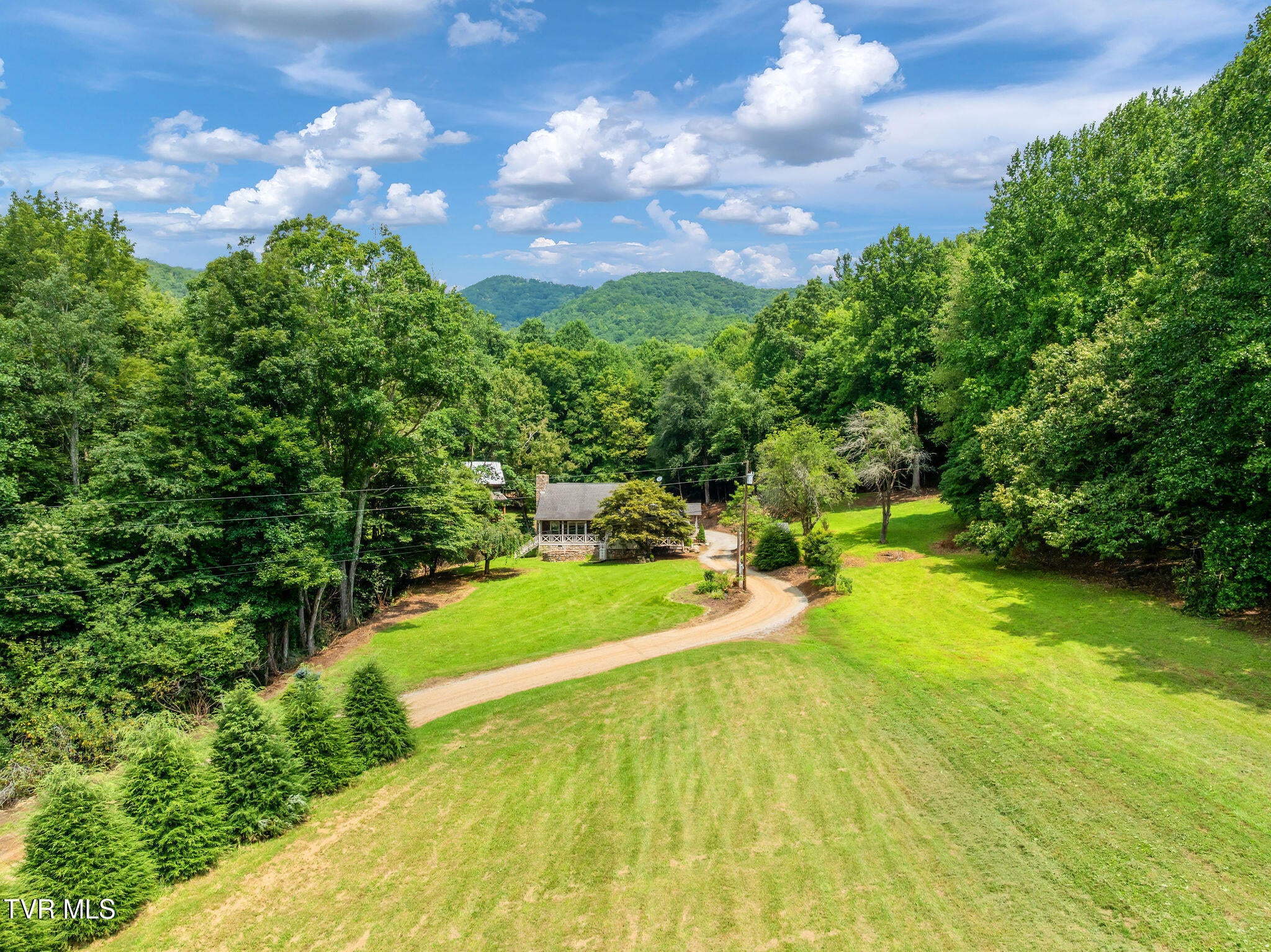 284 Bulldog Hollow