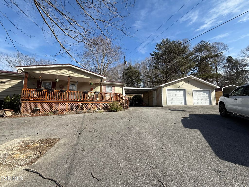 Photo of 126 Ollie Collins Road, Elizabethton, TN 37643 (MLS # 9990641)