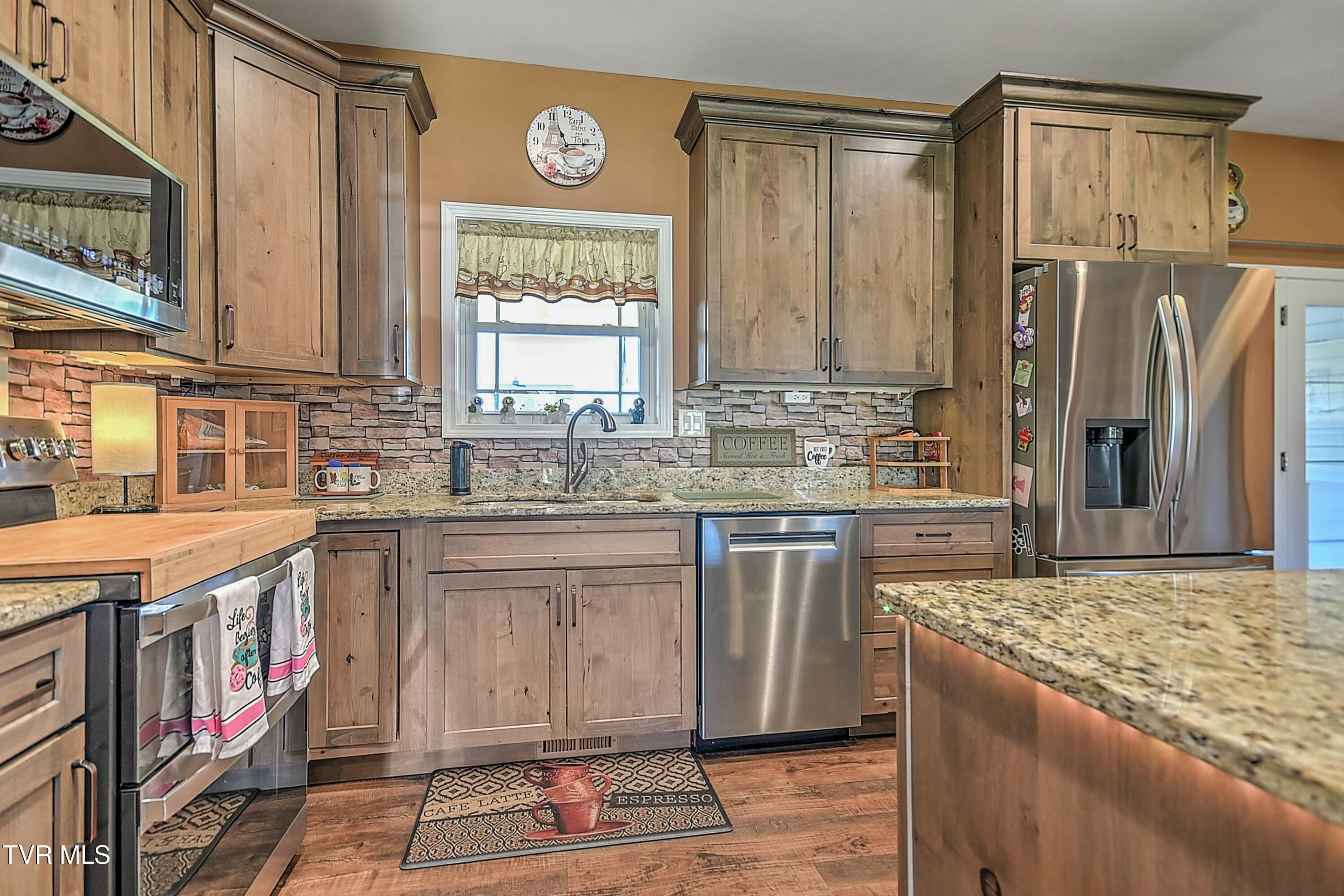 112 Chandler Circle, Bluff City, Tennessee image 11