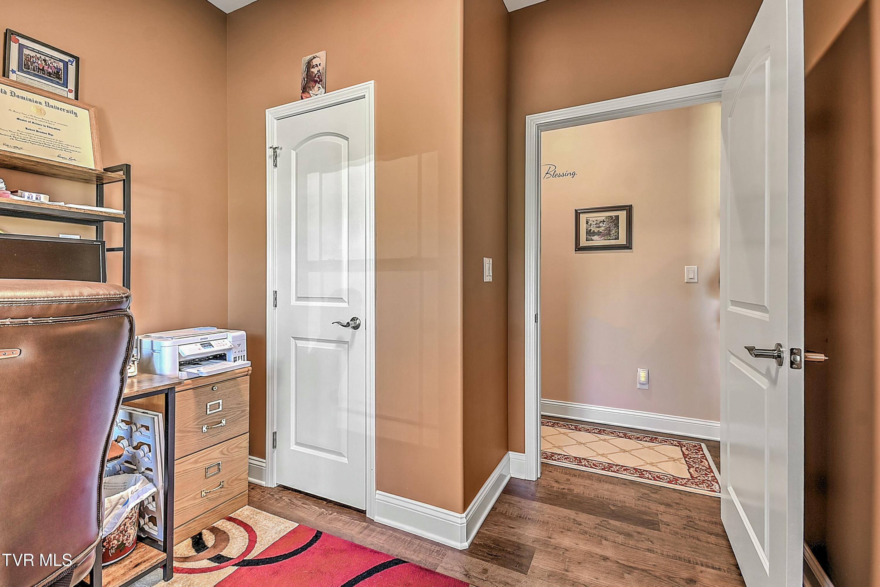 112 Chandler Circle, Bluff City, Tennessee image 17
