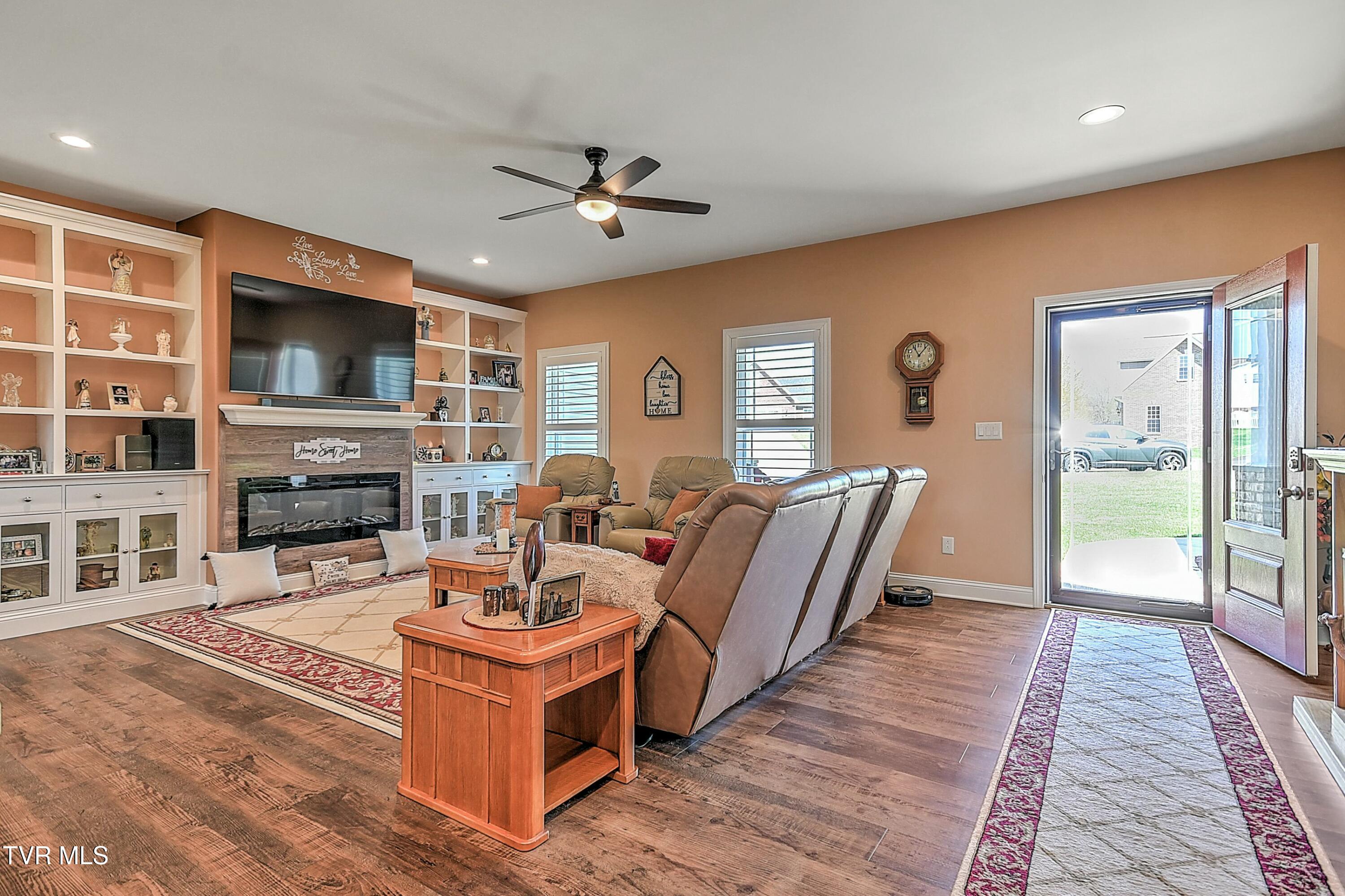112 Chandler Circle, Bluff City, Tennessee image 6