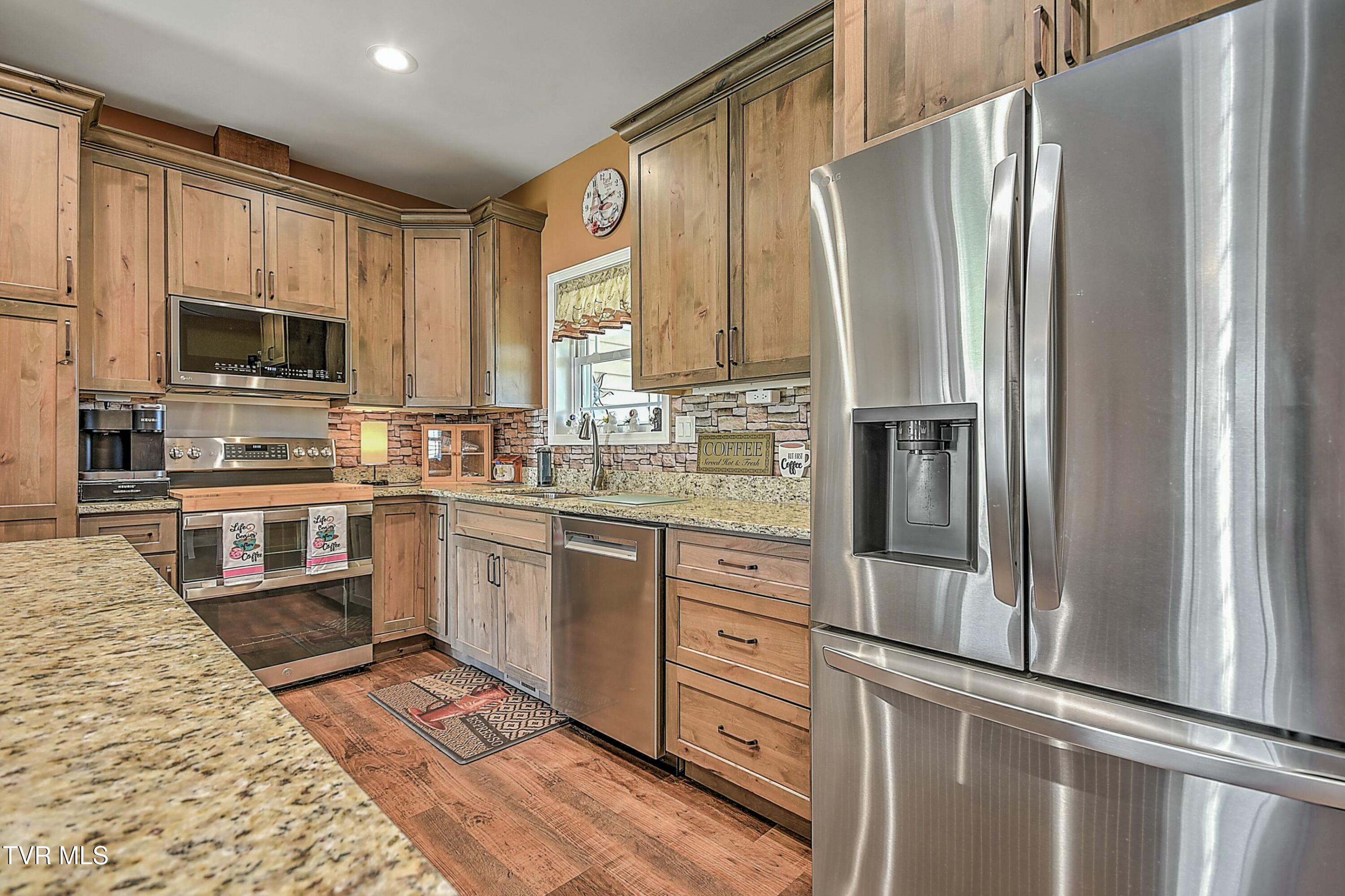 112 Chandler Circle, Bluff City, Tennessee image 10