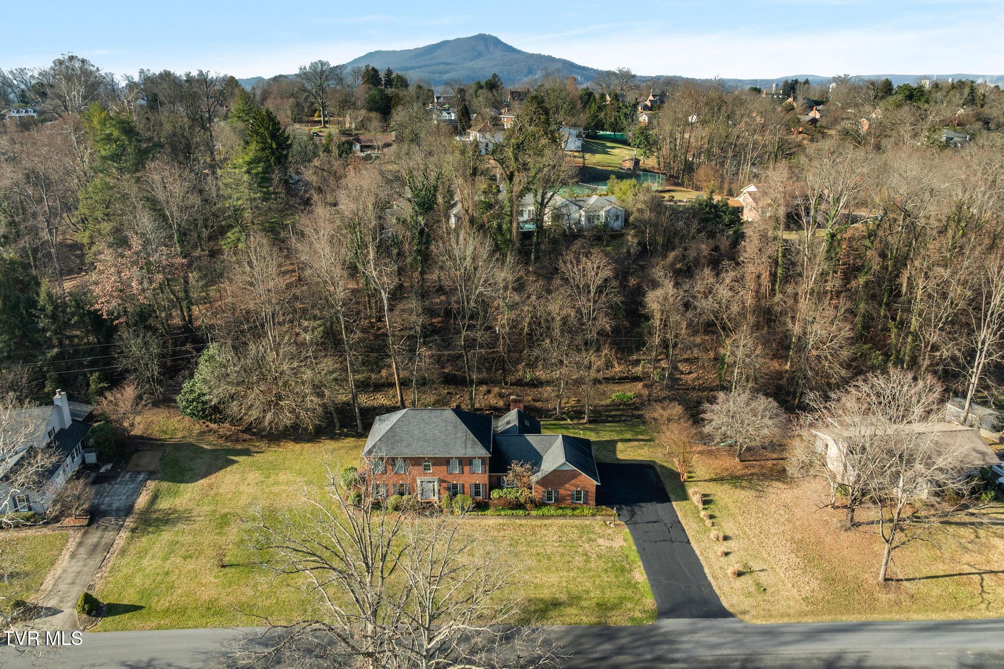 1221 Radcliffe Avenue