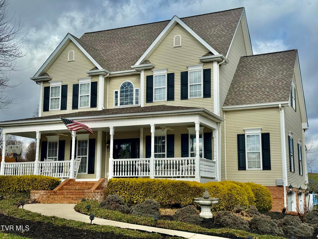 Photo of 121 Barefoot Landing Drive, Blountville, TN 37617 (MLS # 9989084)