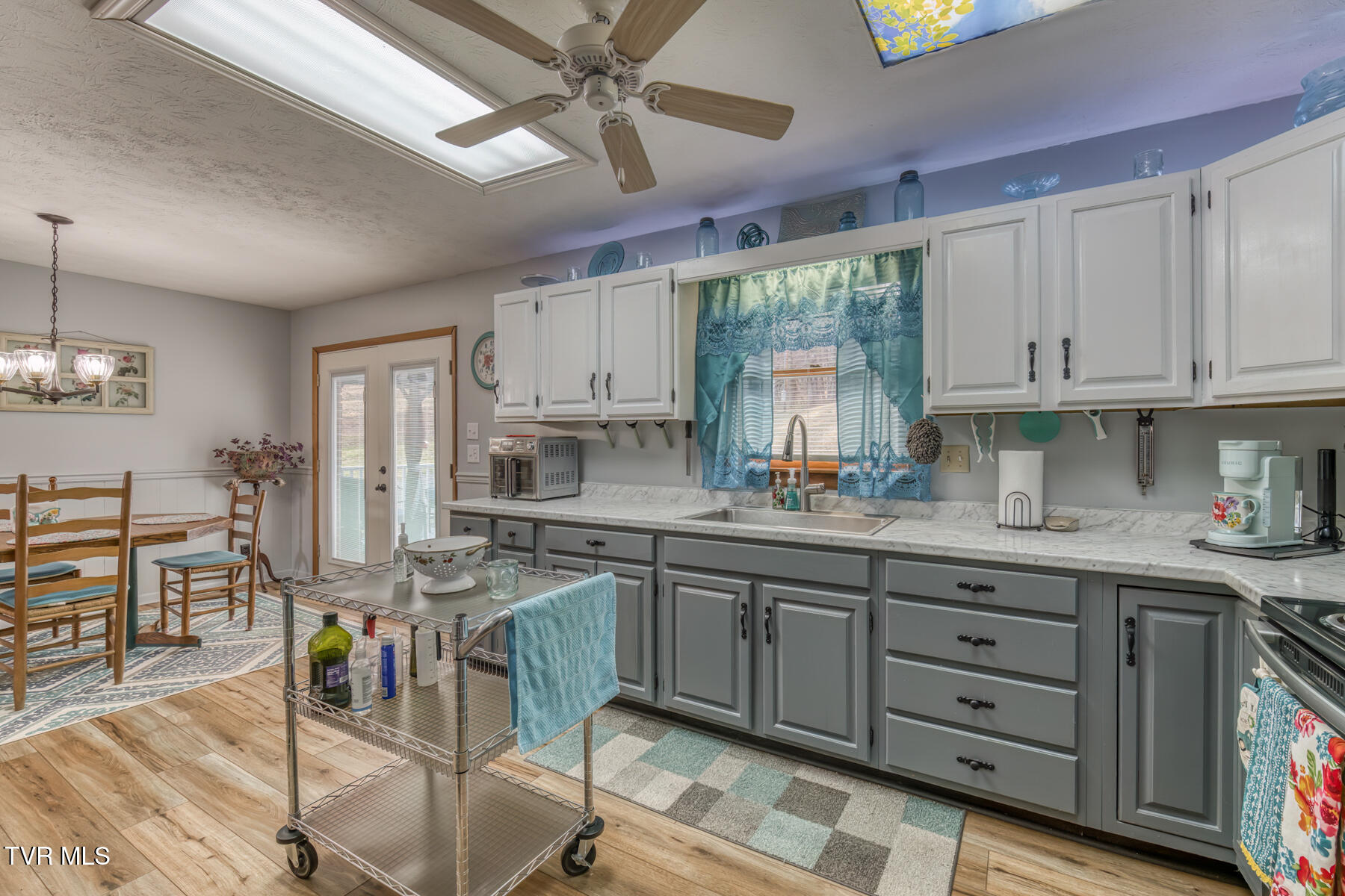 1250 J Shoun Road, Mountain City, Tennessee image 23