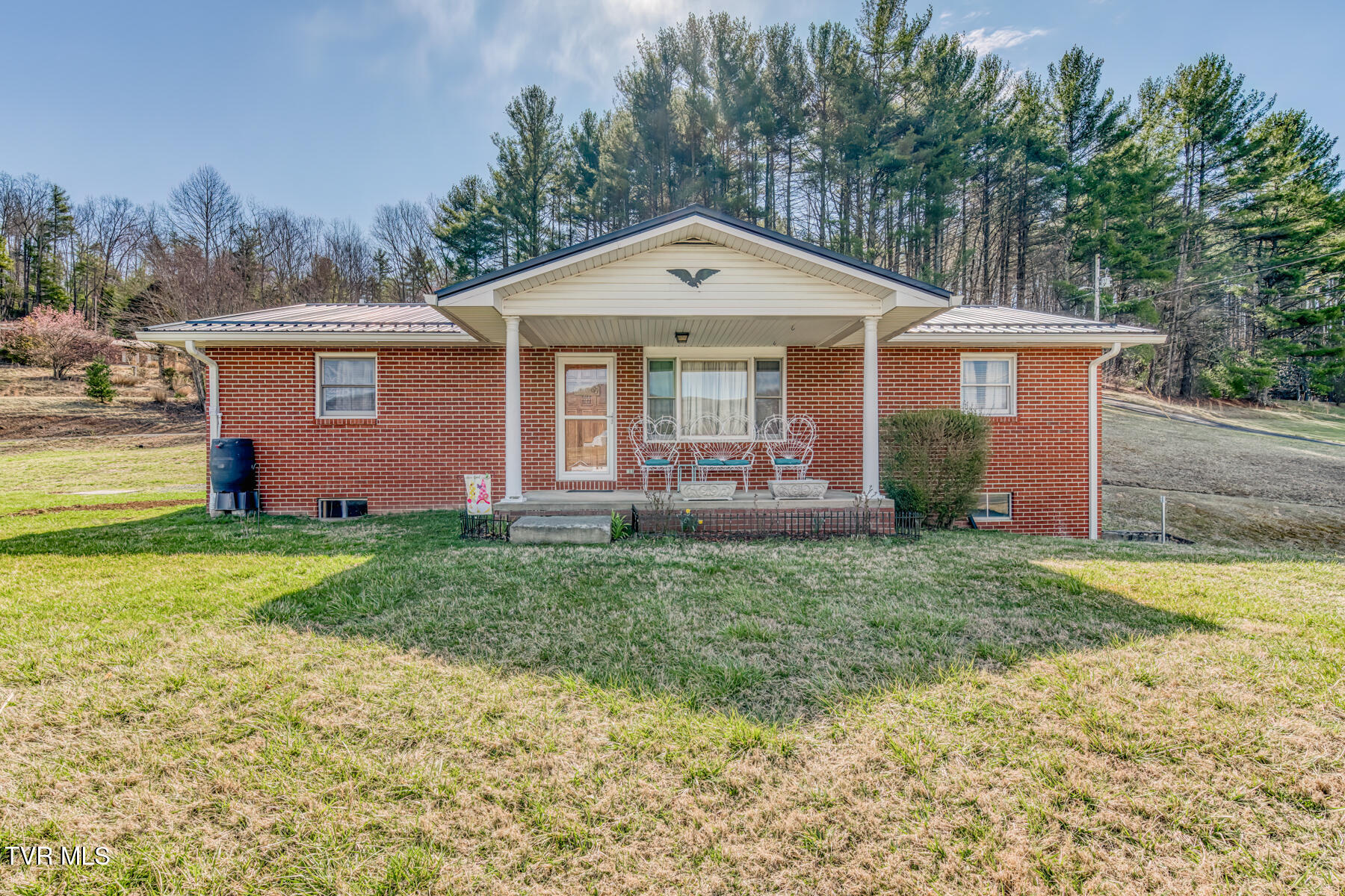 1250 J Shoun Road, Mountain City, Tennessee image 1