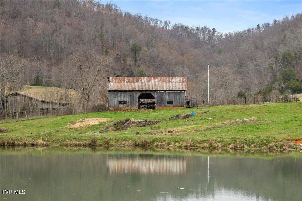 Photo of 3218 Stanley Valley Road, Surgoinsville, TN 37873 (MLS # 9992381)