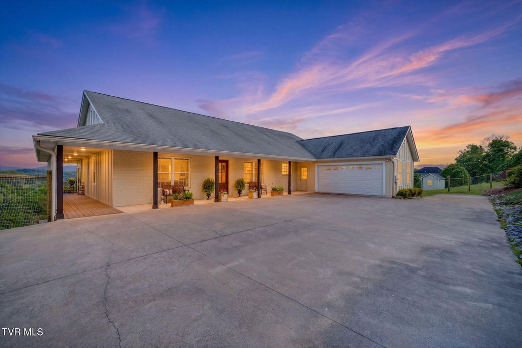 Photo of 304 Michaels Ridge Boulevard, Johnson City, TN 37615 (MLS # 9994047)