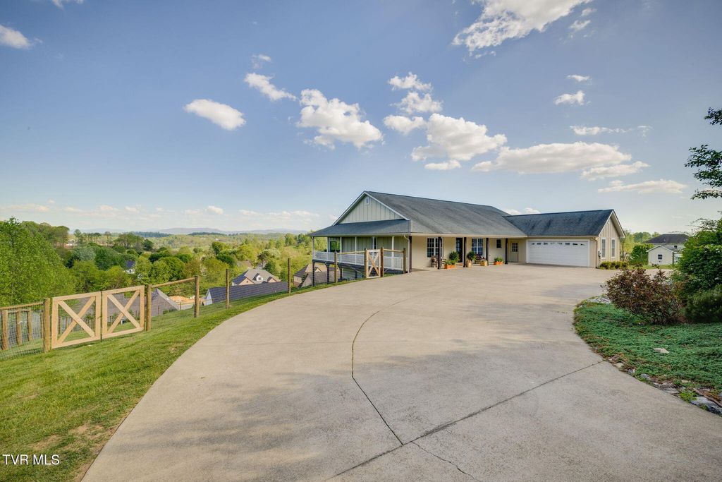 Photo of 304 Michaels Ridge Boulevard, Johnson City, TN 37615 (MLS # 9994047)