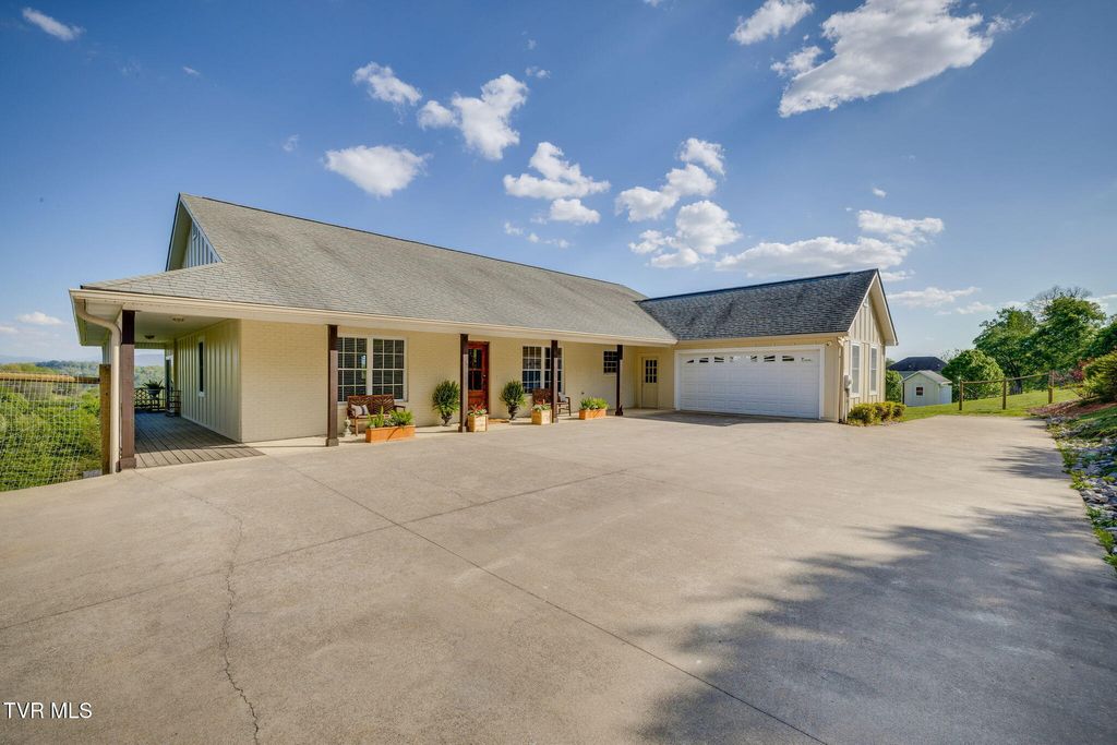 Photo of 304 Michaels Ridge Boulevard, Johnson City, TN 37615 (MLS # 9994047)