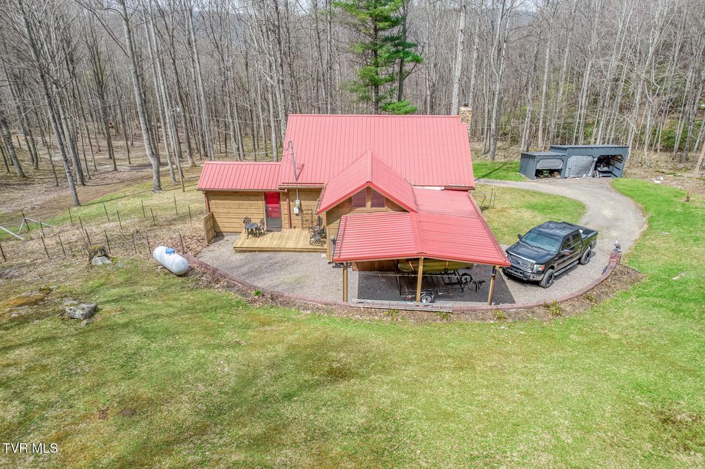 Photo of 501 Two Branch Lane, Mountain City, TN 37683 (MLS # 9994392)