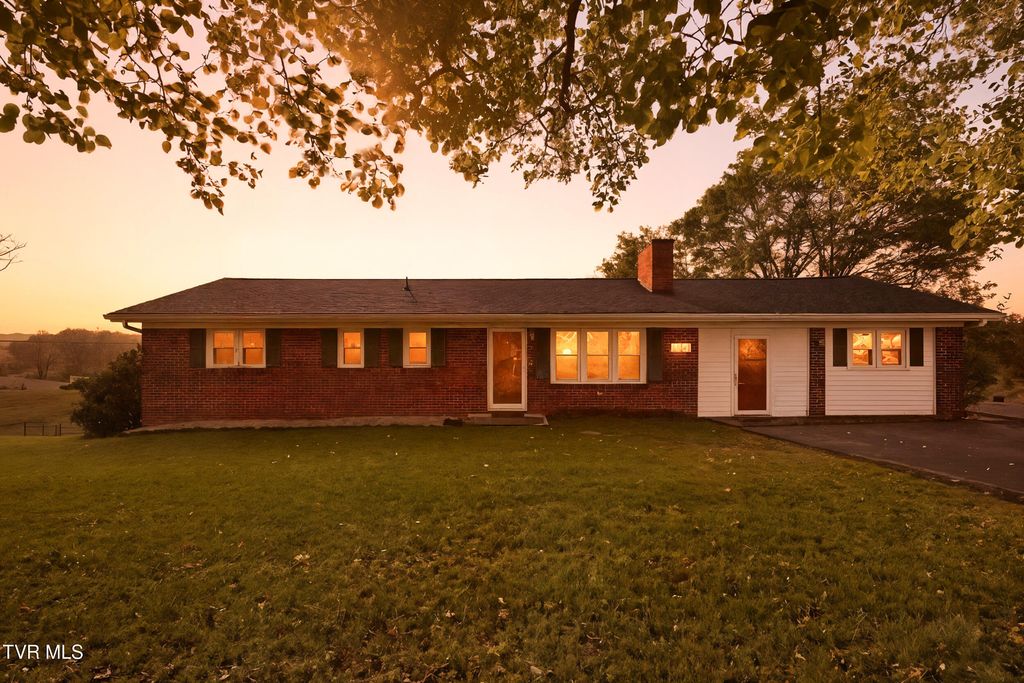 Photo of 17374 Lundy Lane, Abingdon, VA 24210 (MLS # 9987677)